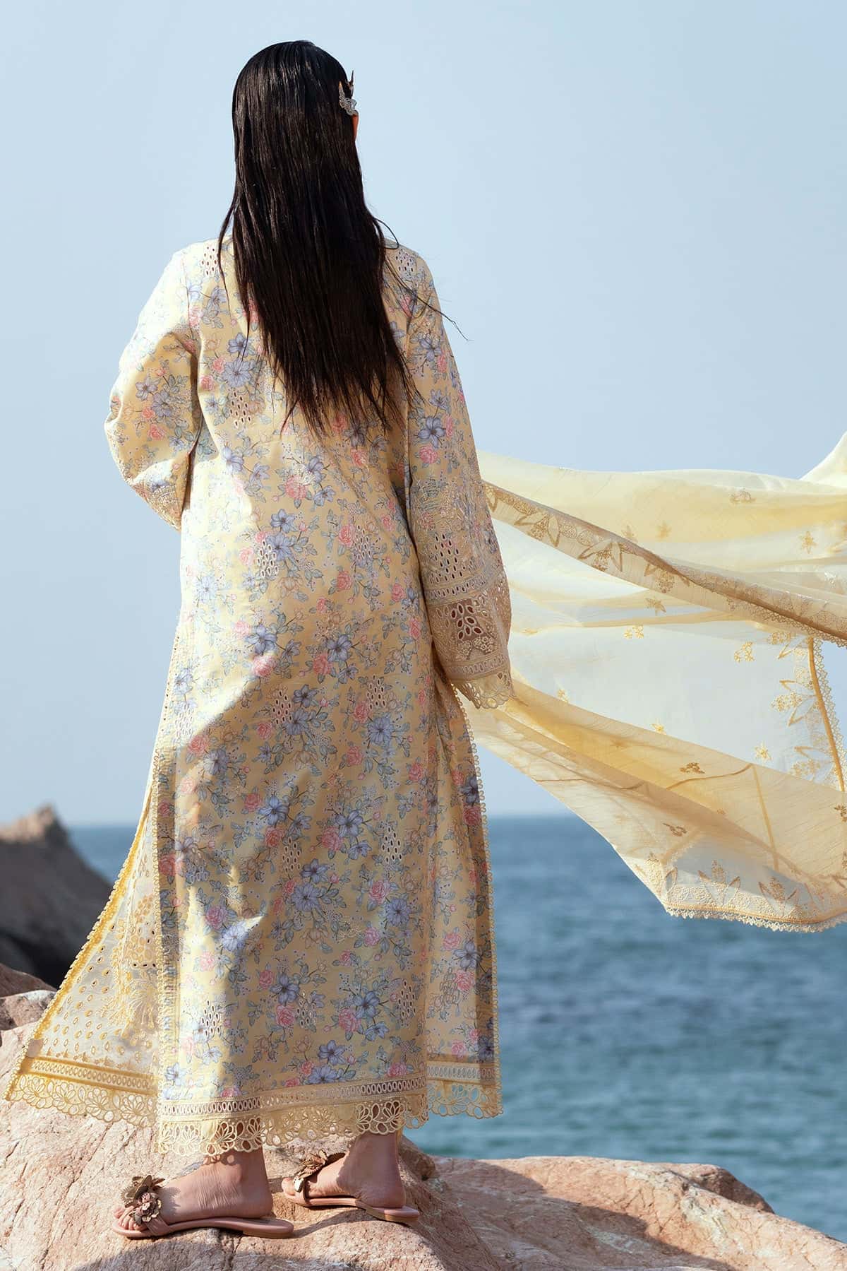 Afrozeh Baroque Summer Together Lawn 2025 - Image 2