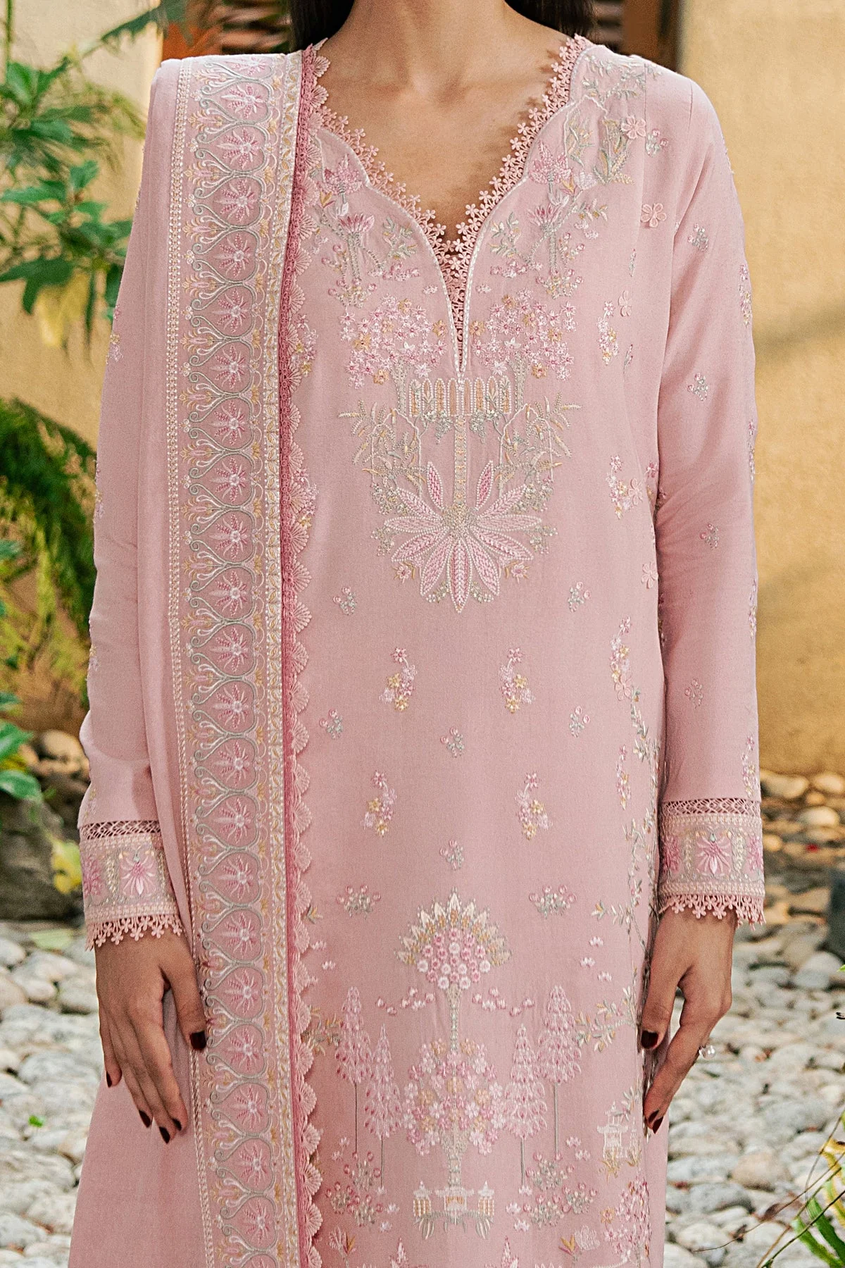 Afrozeh Maelin October Winter Pret 2025 - Image 2