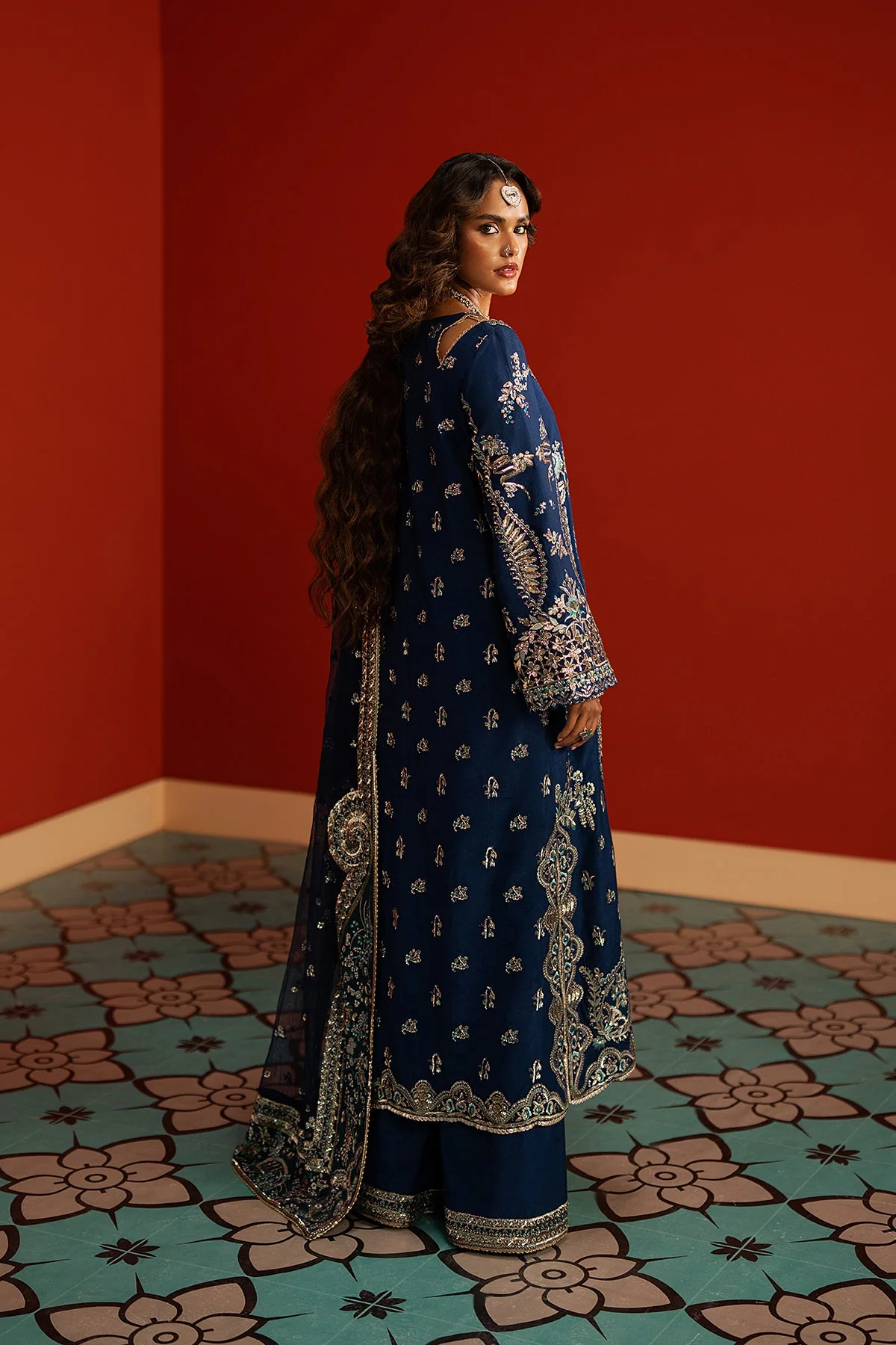 Afrozeh Mahreen Divani Silk Edit 2025 - Image 2
