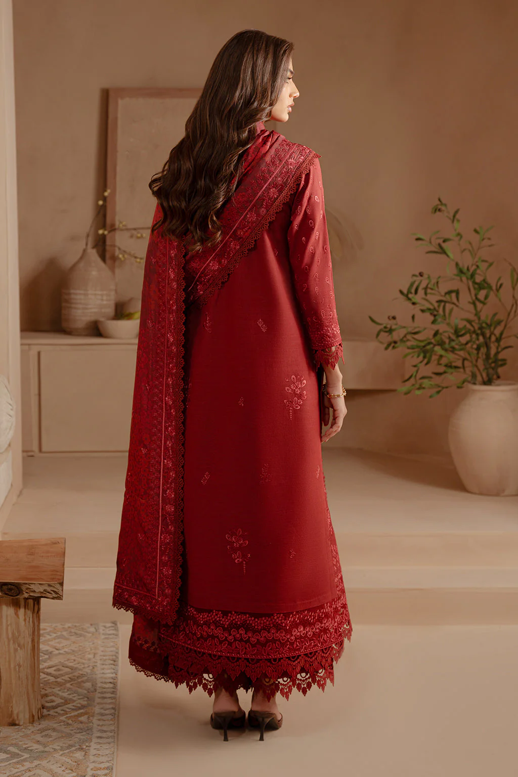 Afrozeh Rosso Noemie Winter Pret 2024 - Image 2