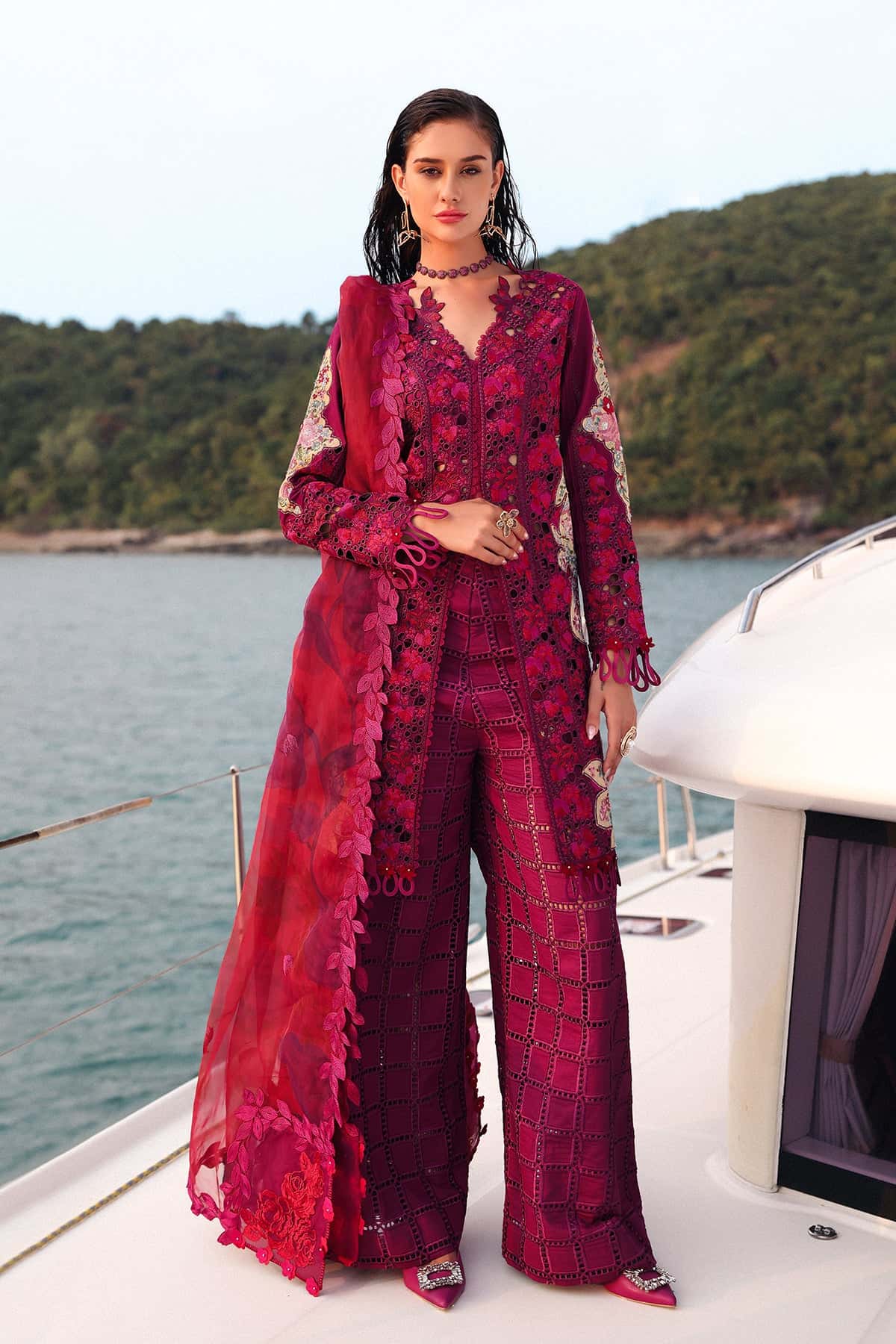 Afrozeh Serene Lawn 2025