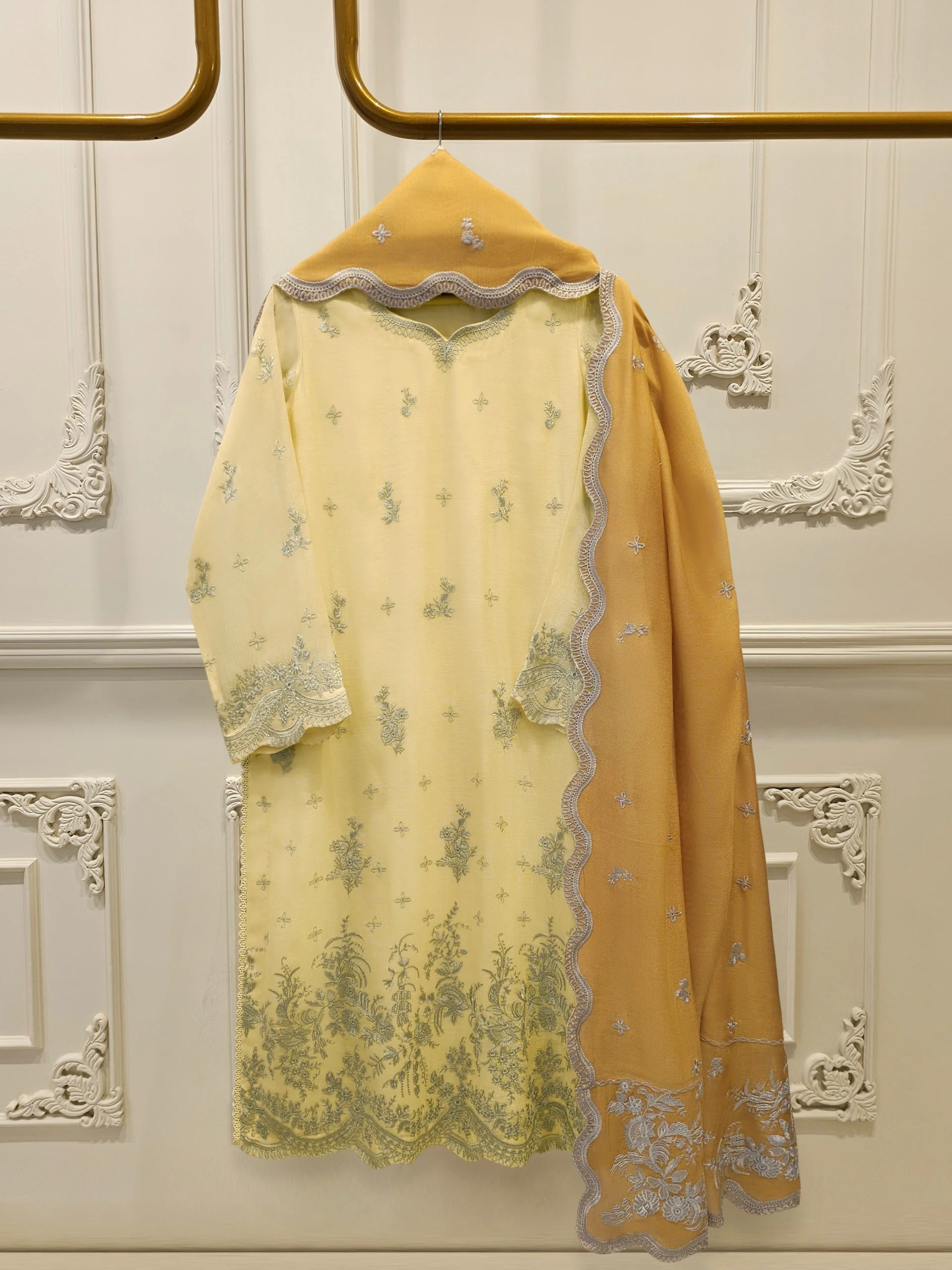 Agha Noor S114155 Eid Prets 2026