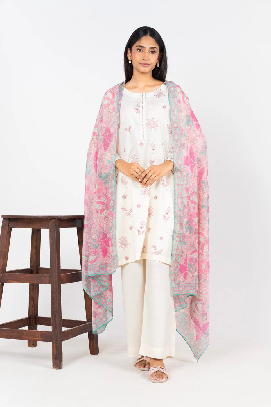 Alkaram FPE3P25-5-339-Beige Hello Winter Woman 2026