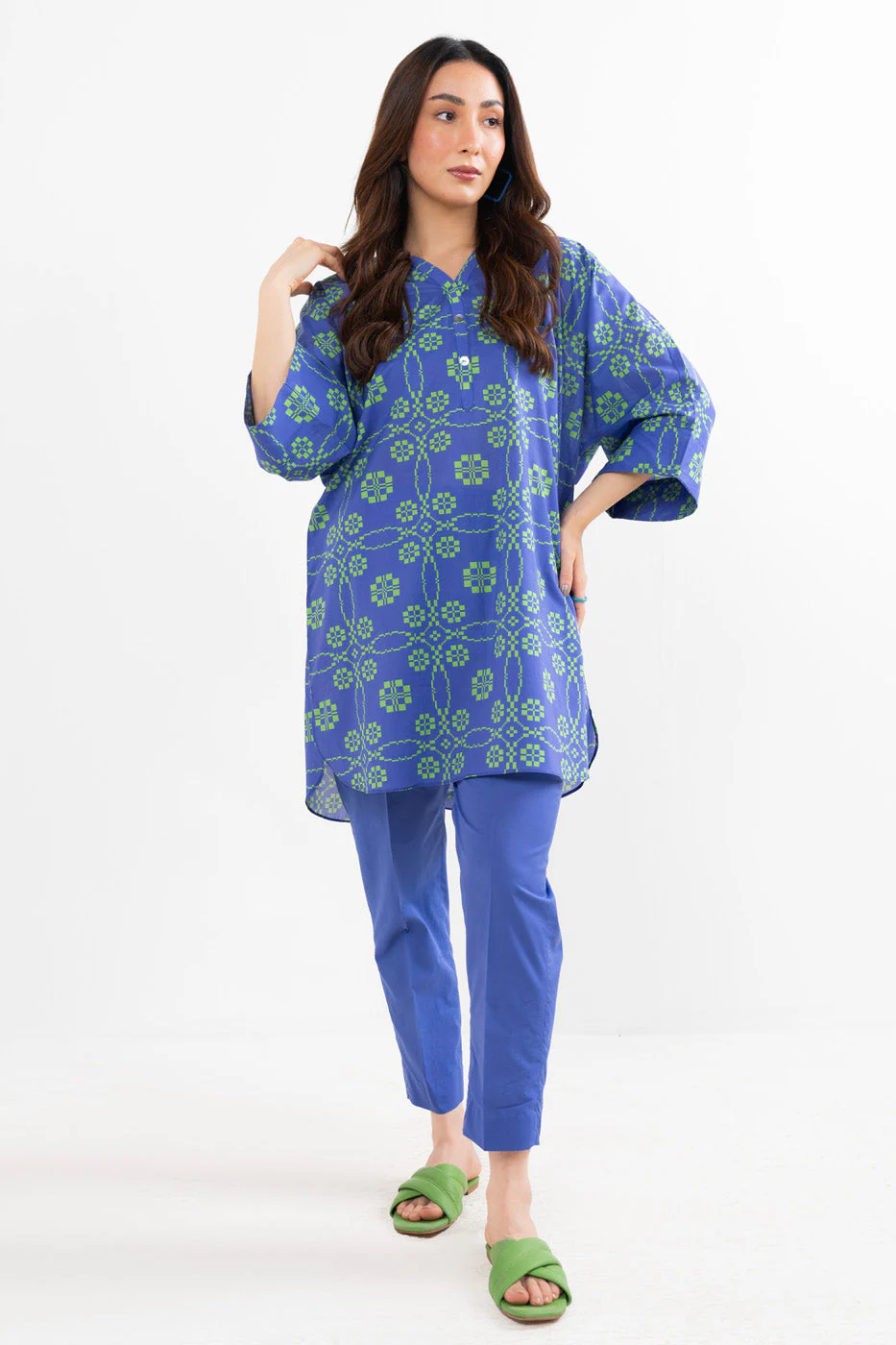 Alkaram GFKU7242-Blue Hello Winter Woman 2026