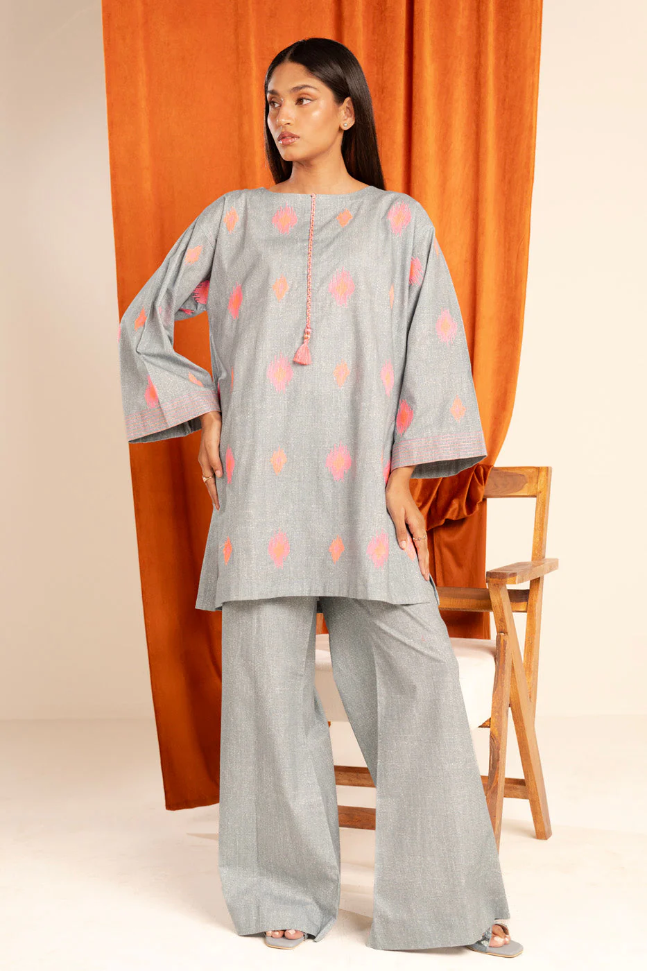 Alkaram GFSU6148-Grey Hello Winter Woman 2026