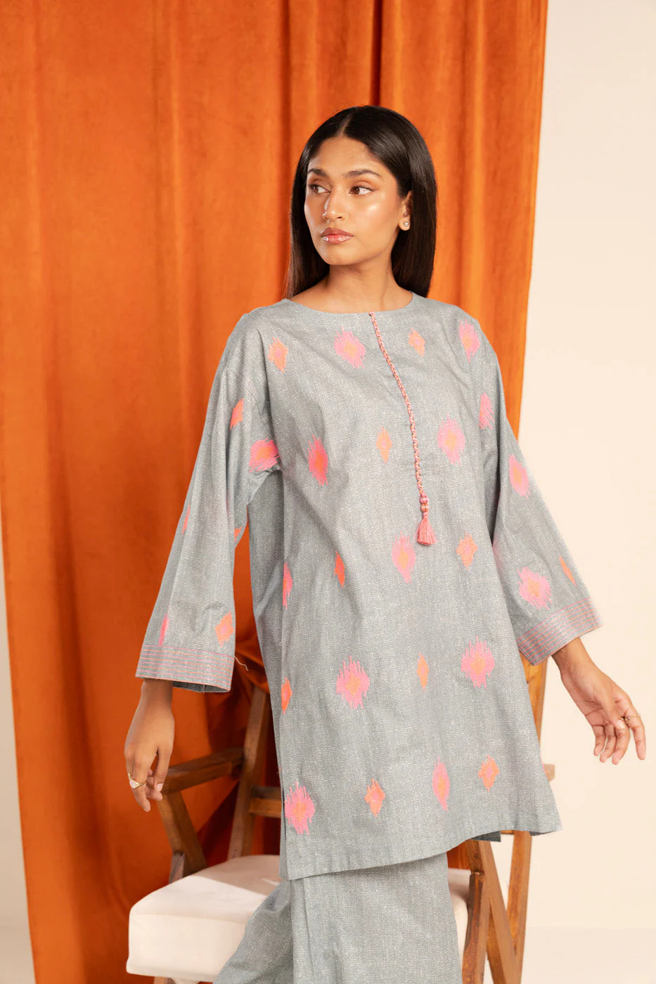 Alkaram GFSU6148-Grey Hello Winter Woman 2026 - Image 2