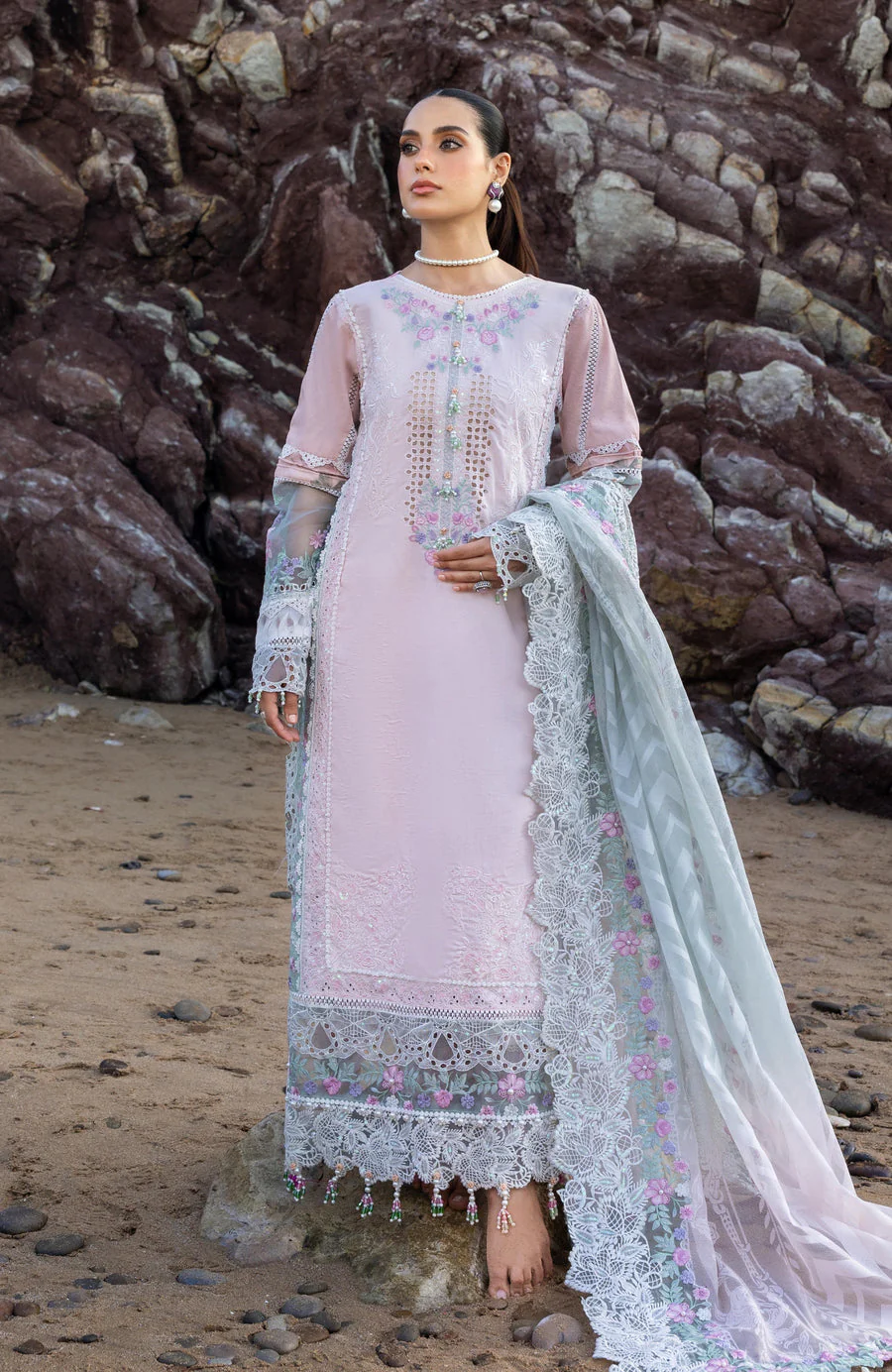 Alzohaib MLL-26-04 Mahiymaan Luxury Lawn 2026 - Image 2