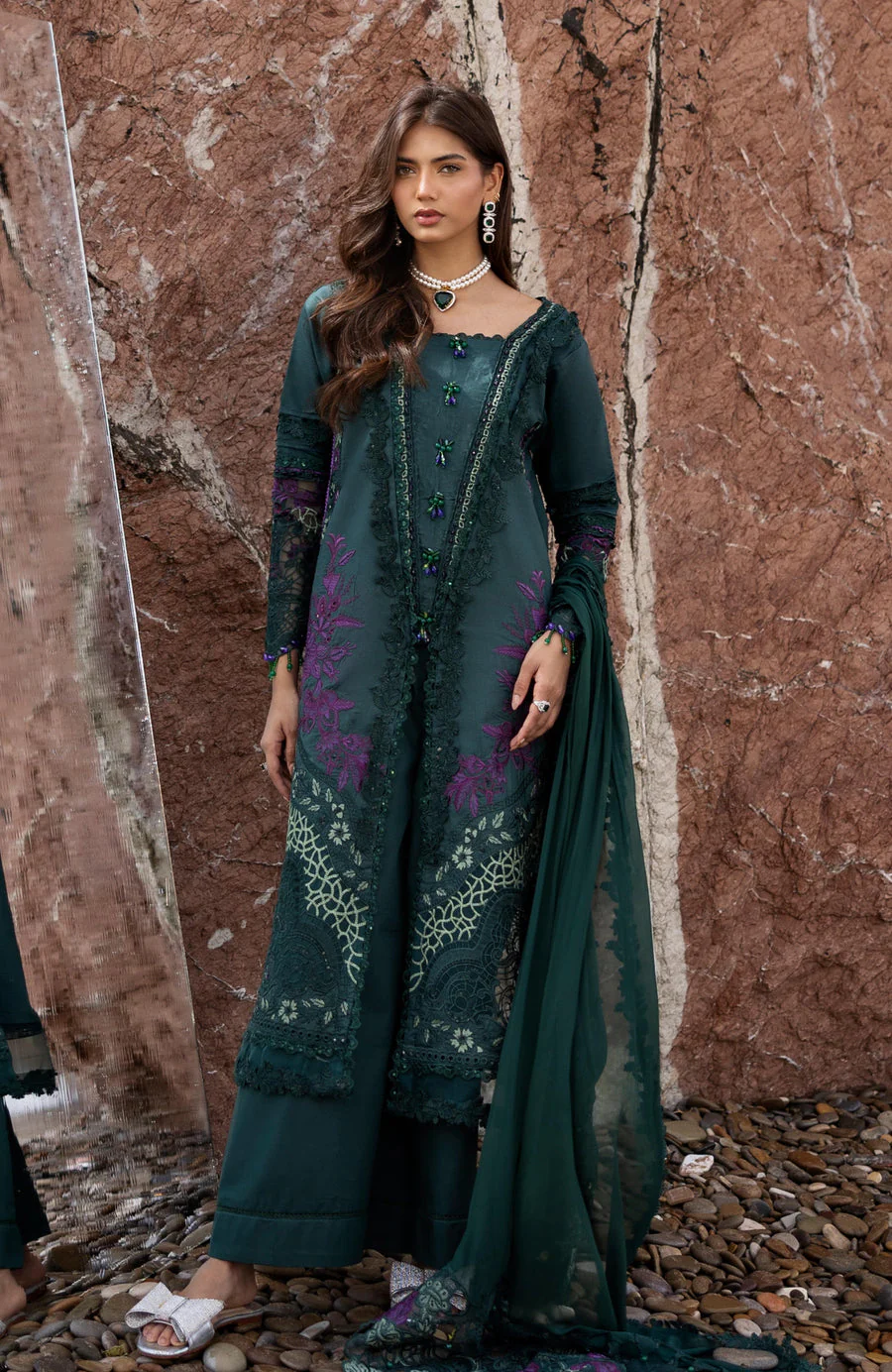 Alzohaib MLL-26-09 Mahiymaan Luxury Lawn 2026