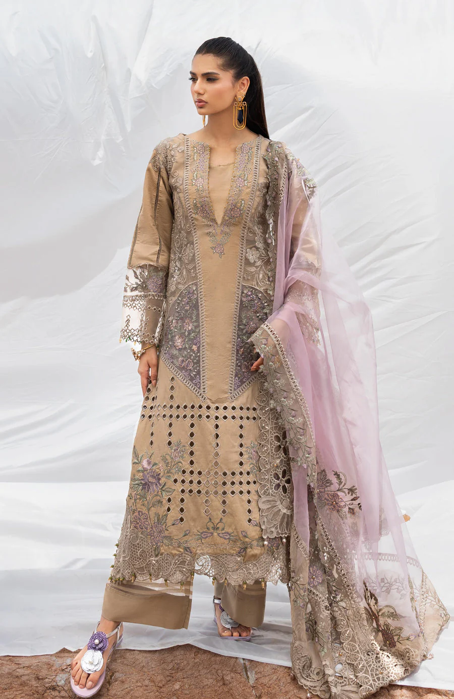 Alzohaib MLL-26-12 Mahiymaan Luxury Lawn 2026 - Image 2