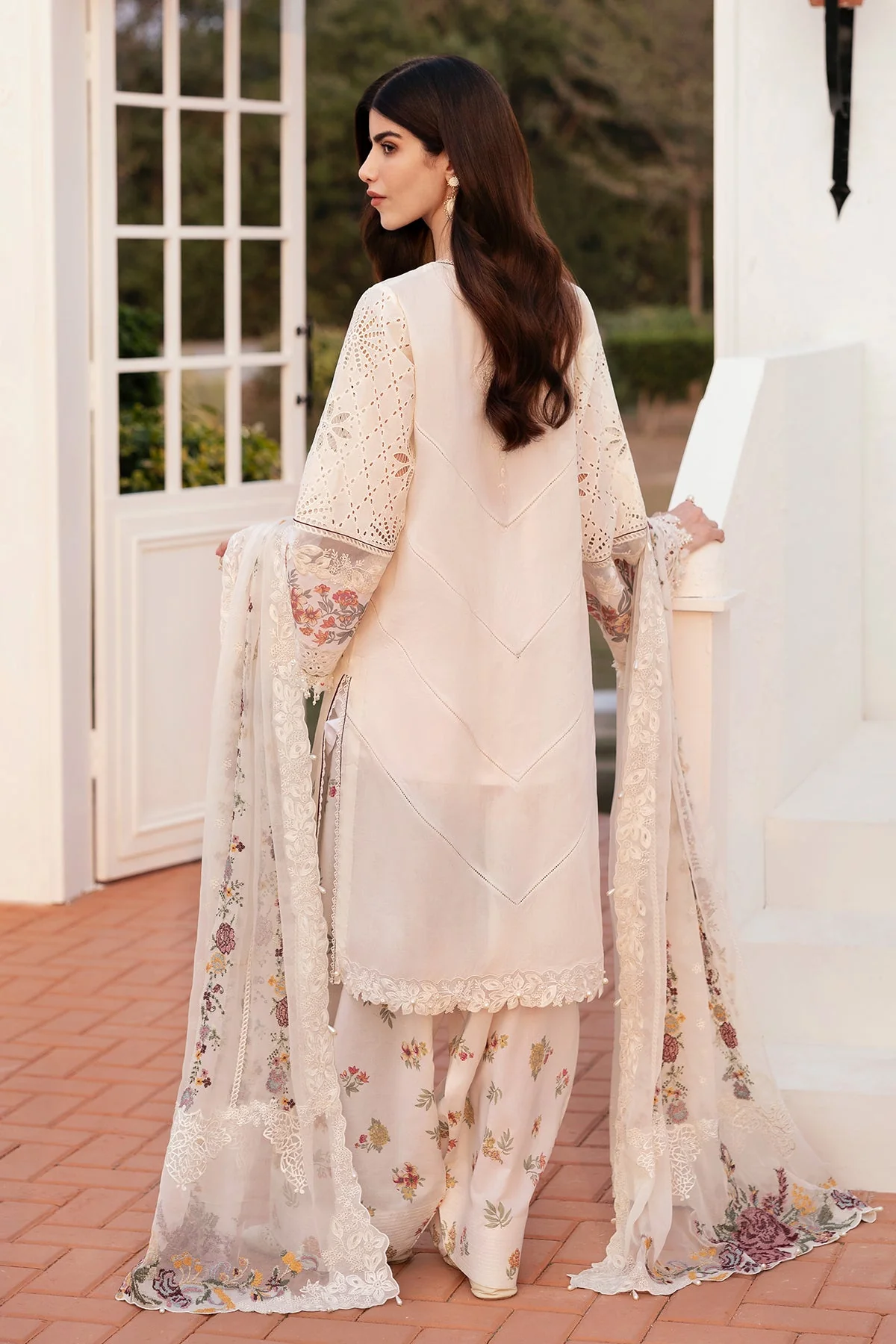 Baroque EL-D06 Eid Lawn 2025 - Image 2