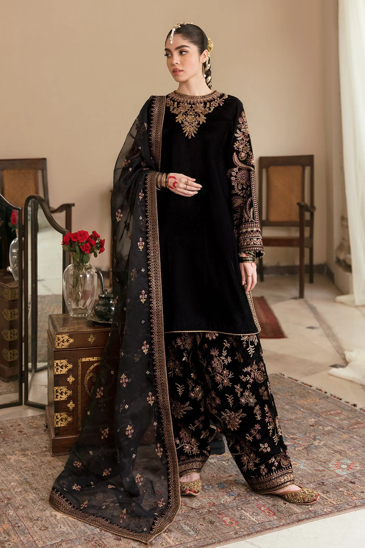 Baroque UF-253 Velvet Collection 2025