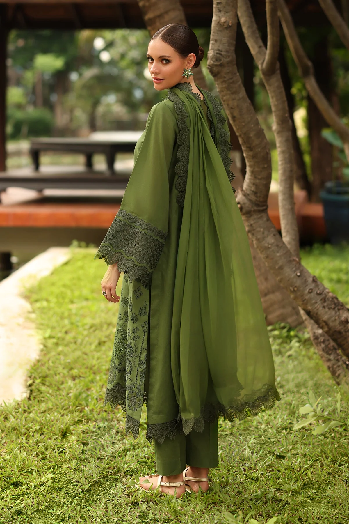 Baroque UF-4258 Summer Lawn Collection 2026 - Image 2