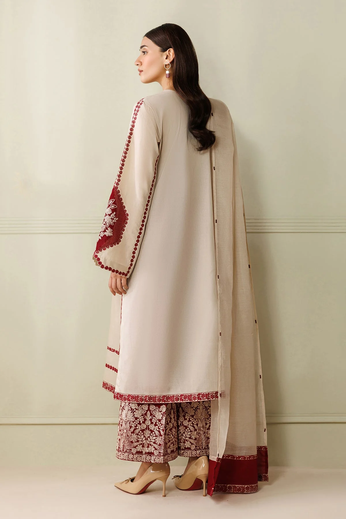 Baroque UF-4421 Summer Lawn Collection 2026 - Image 2