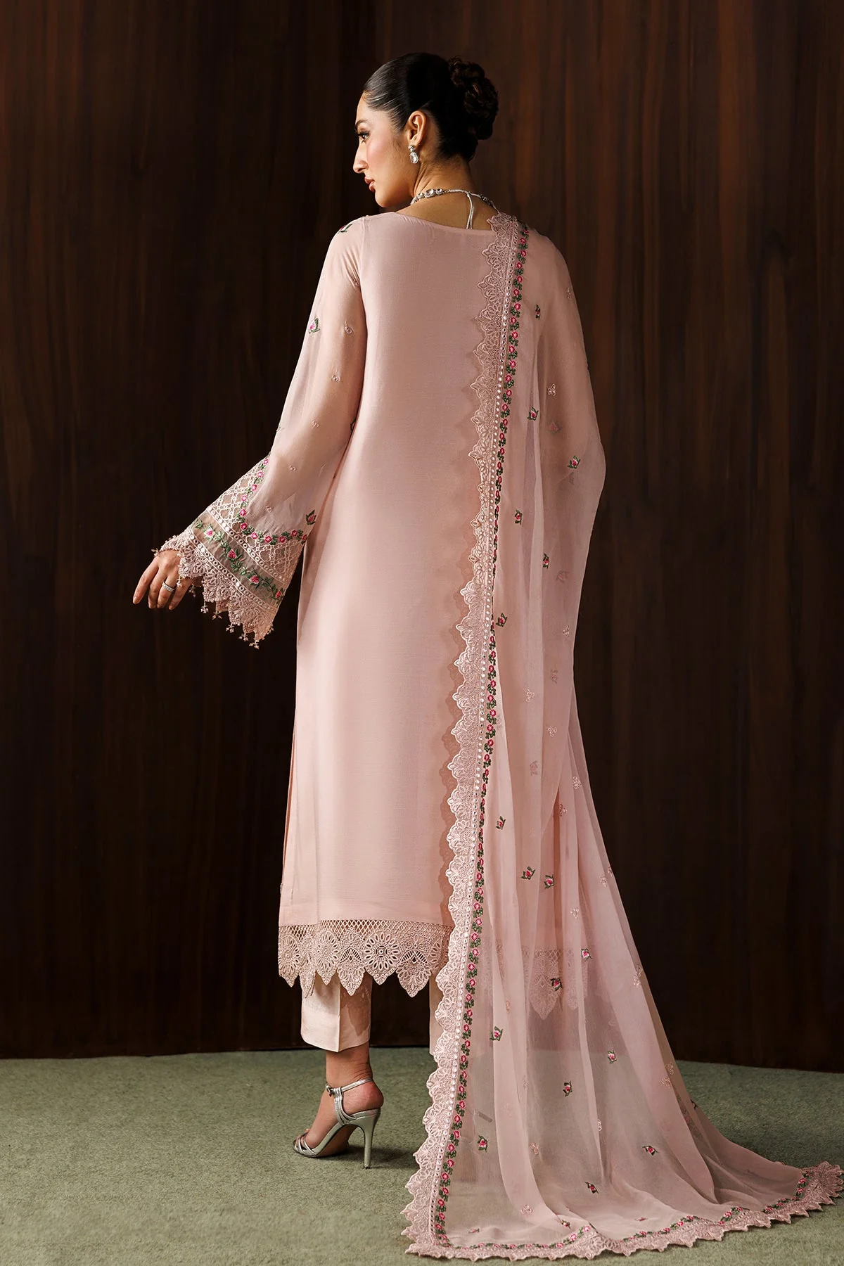 Baroque UF-4439 Formals 2026 - Image 2