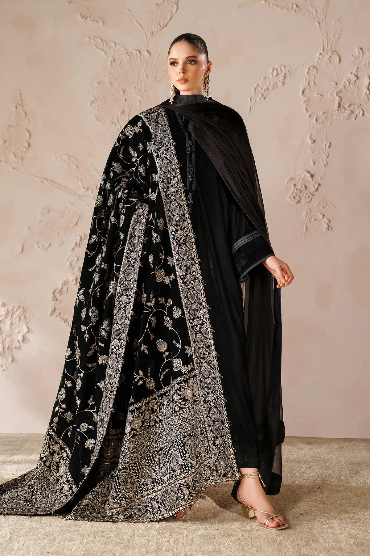 Baroque VS-57 Velvet Shawl 2025