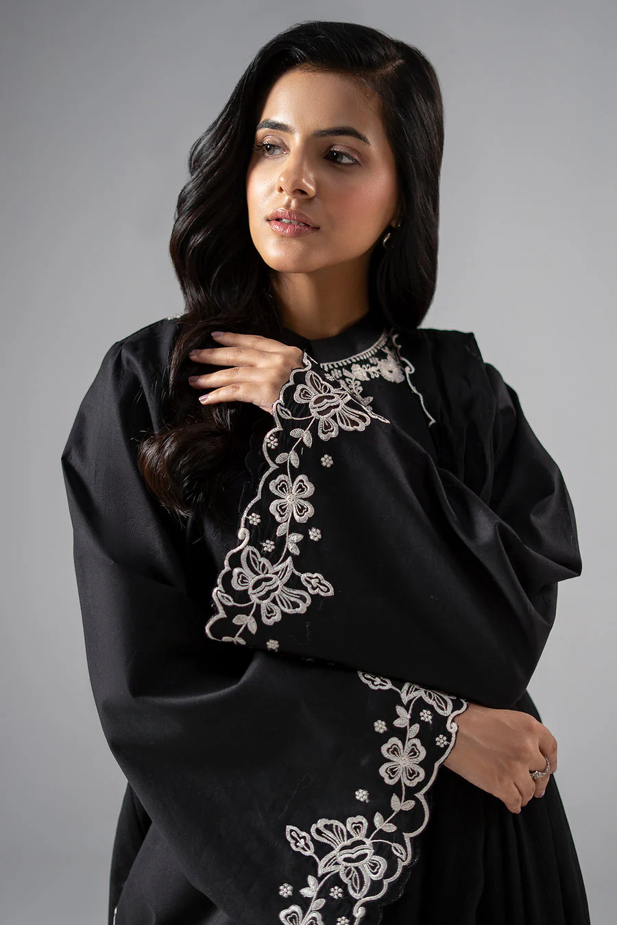Charizma CNP-6-259 Monochrome Collection 2026 - Image 2