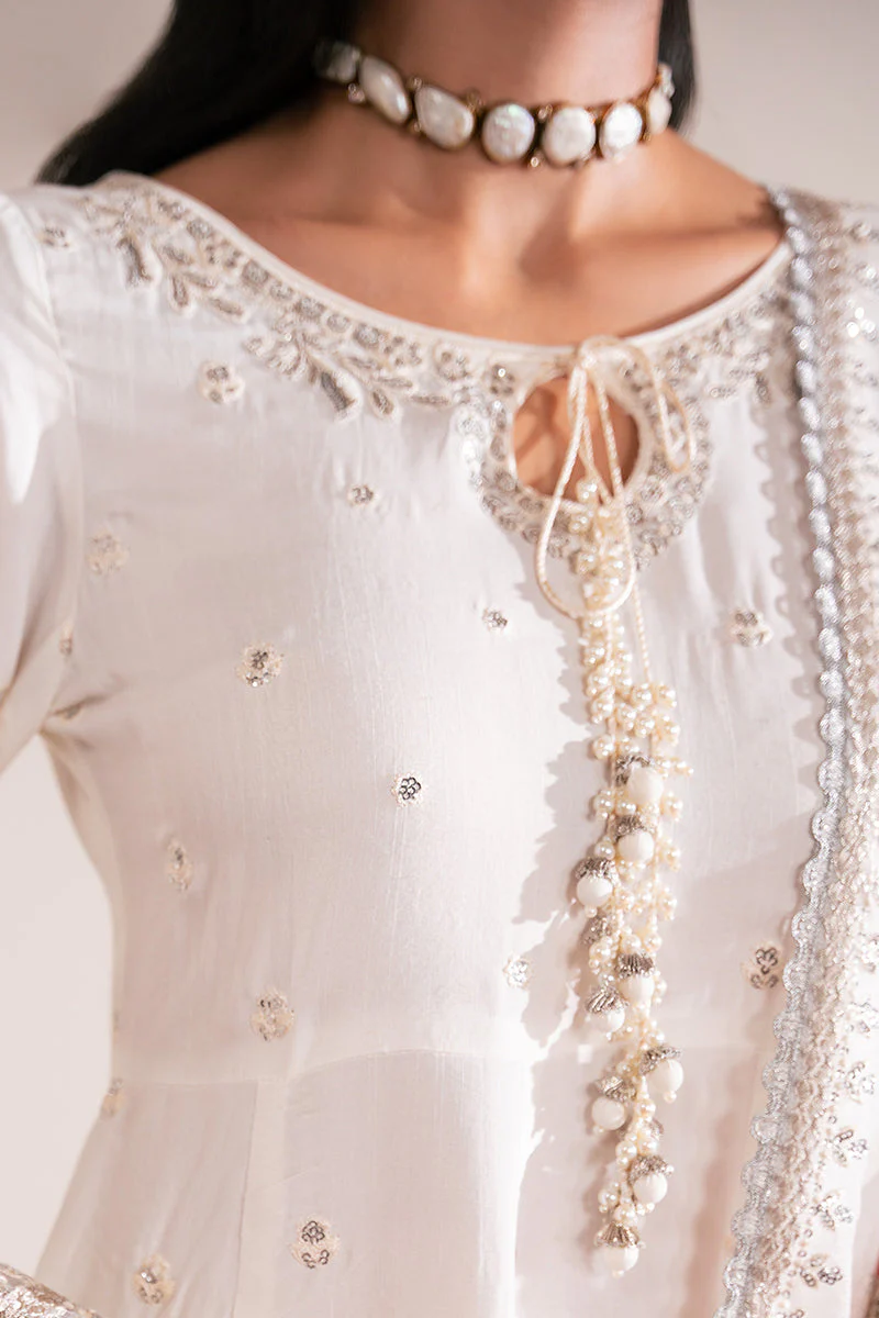 Cross Stitch Pearl Haze Luxe Atelier 2025 - Image 2
