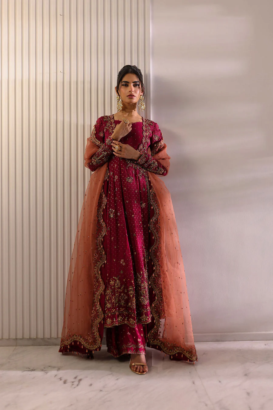 Dhanak Ayzel:  SS24HF-3010 DARK PINK  Couture 2026 - Image 2