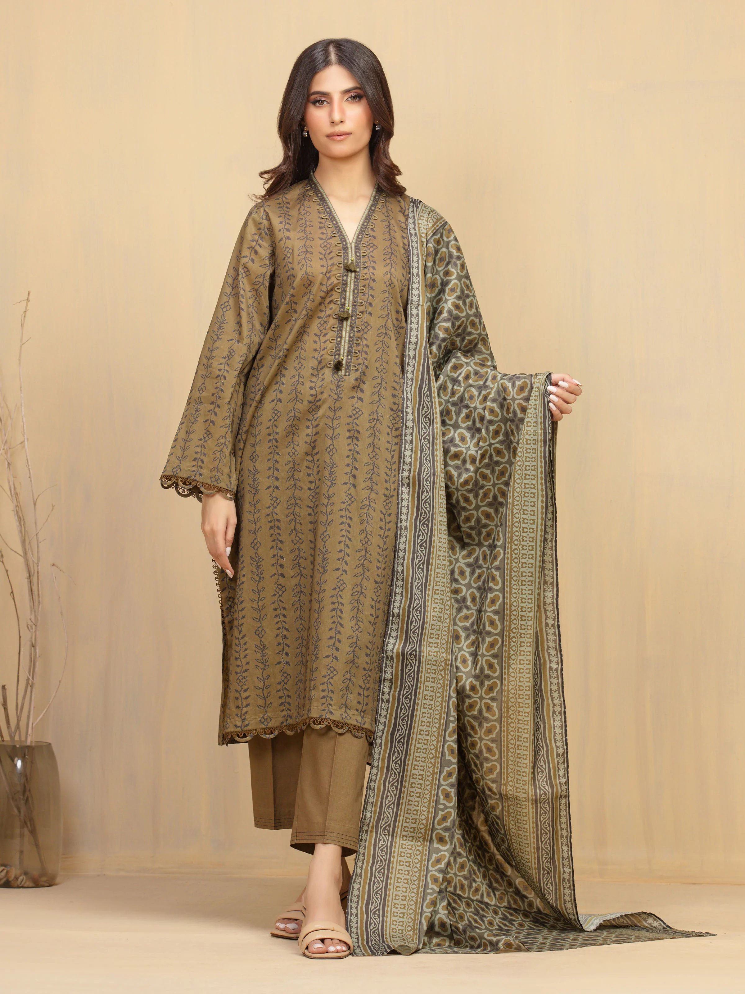 Edenrobe  EWU5A3-36024-3P Winter Collection 2025