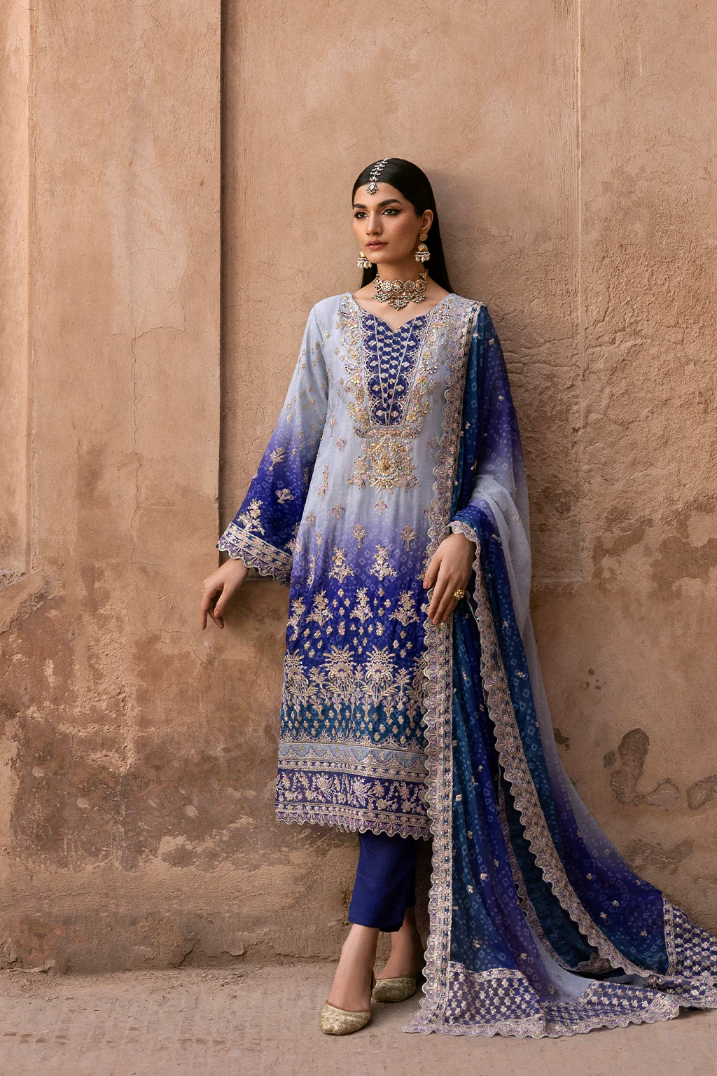 Emaan Adeel Aurevia The Empress Wedding Formals 2025 - Image 2