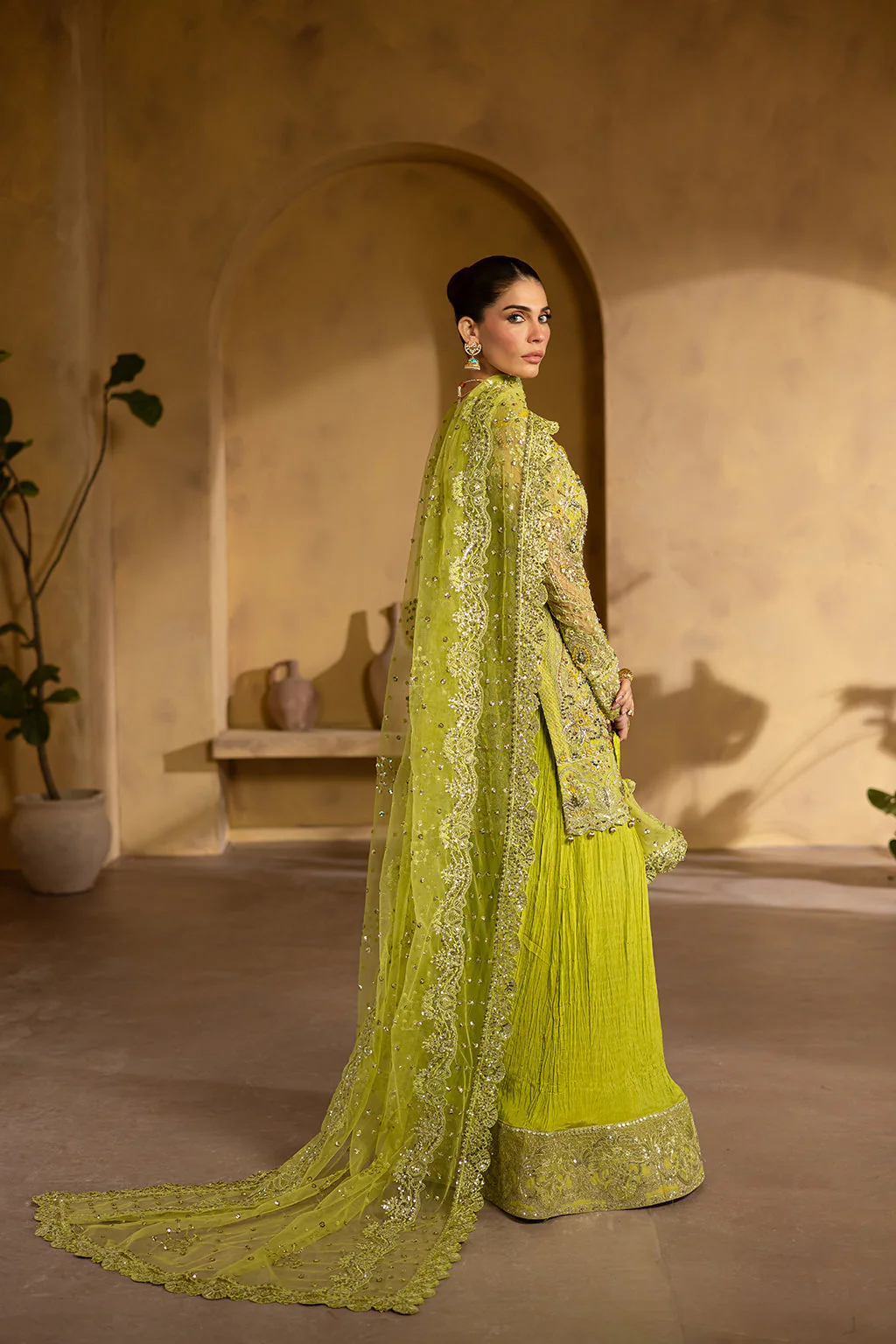 Emaan Adeel Beryl Regalia Luxury Formals 2025 - Image 2