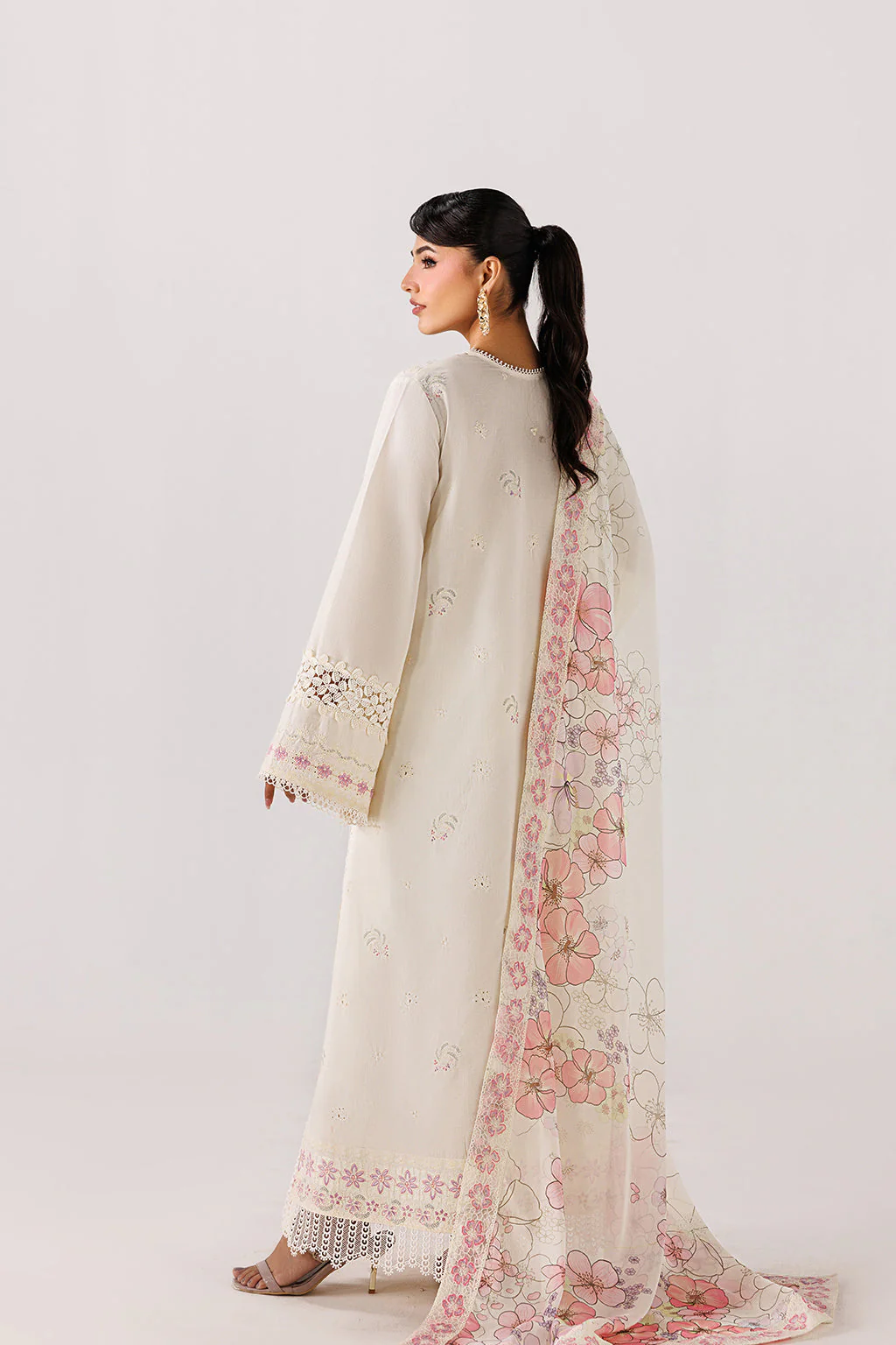 Emaan Adeel Minimalism Beyond Basics Eid Pret 2026 - Image 2