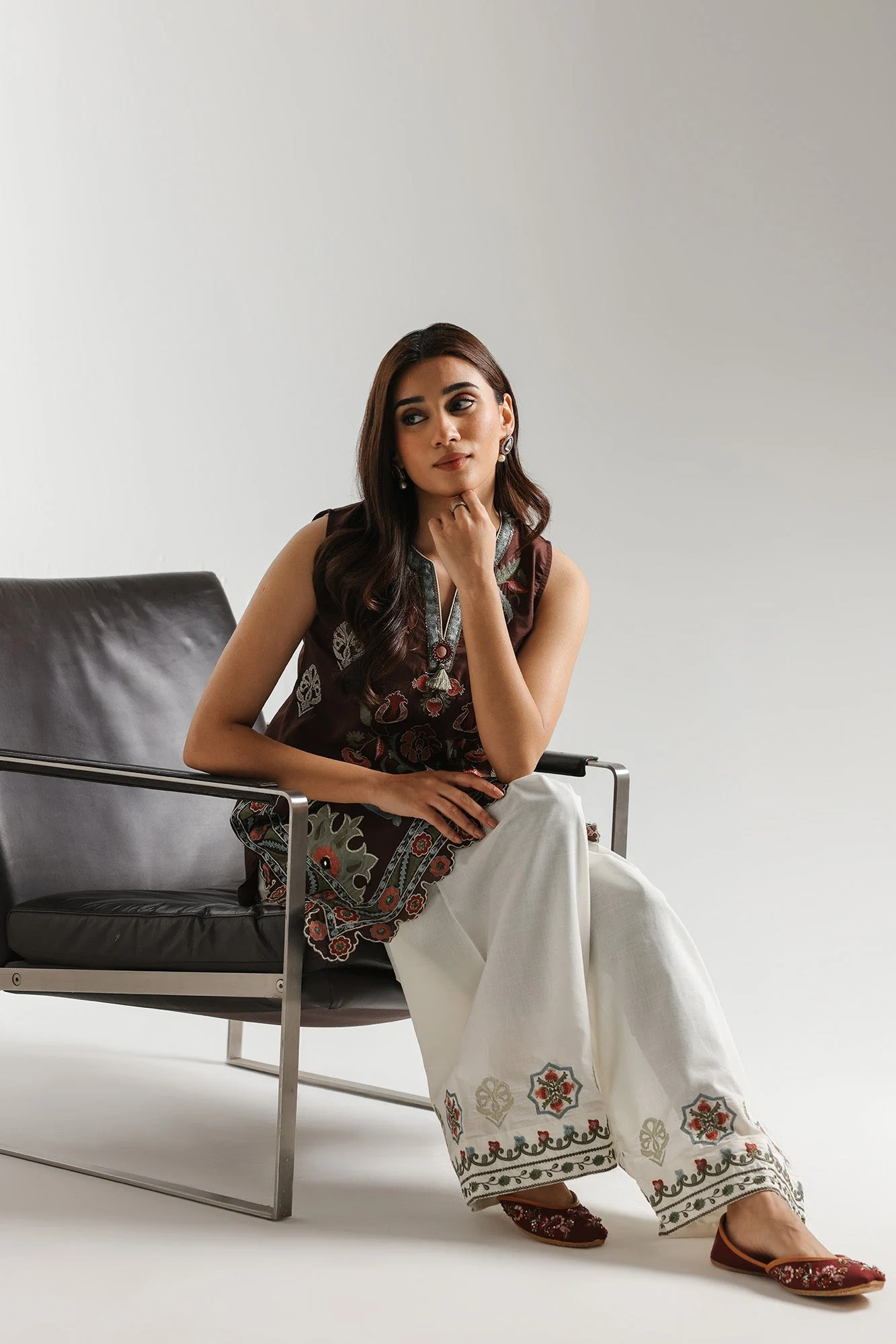 Ethnic E4129-103-801 Rozana 2026 - Image 2
