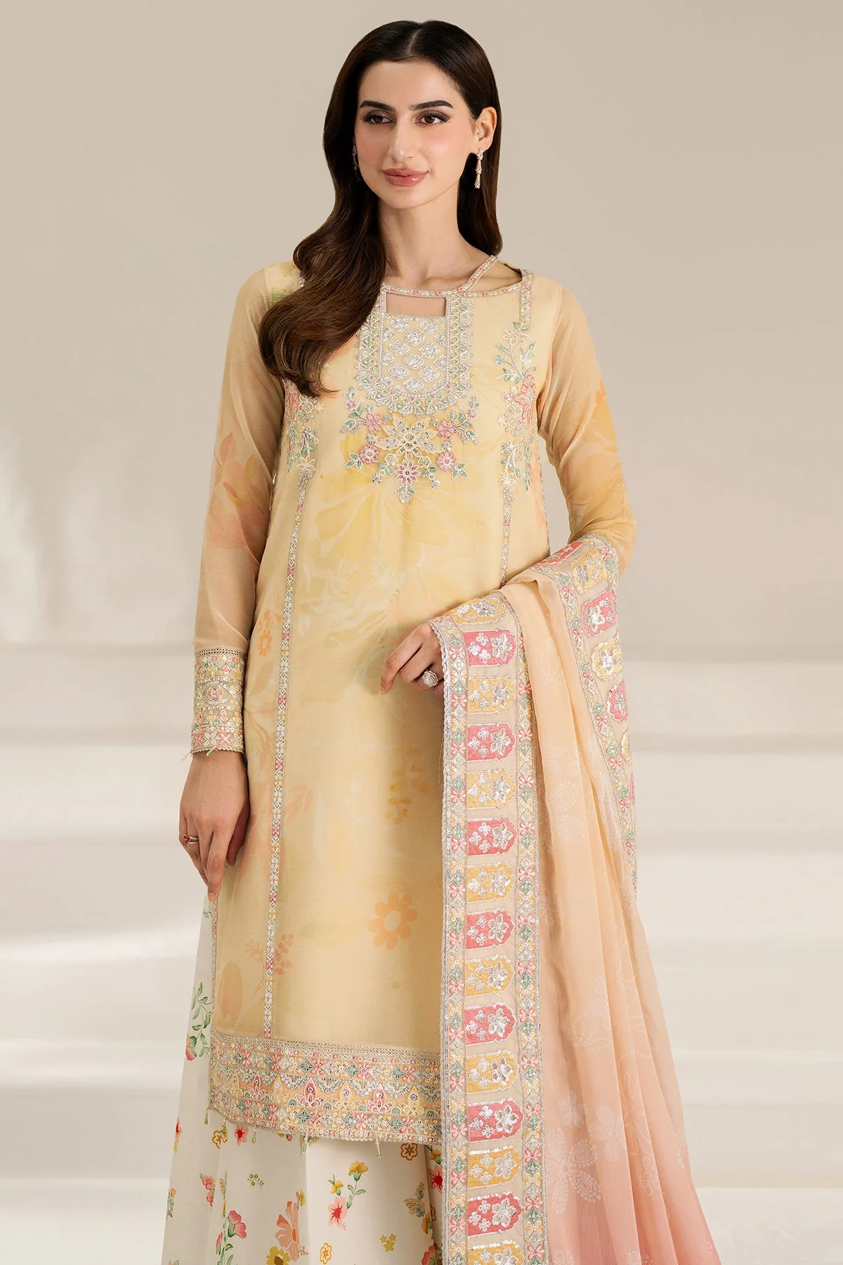 Farasha Floral Ray Fiorella Formals 2025 - Image 2