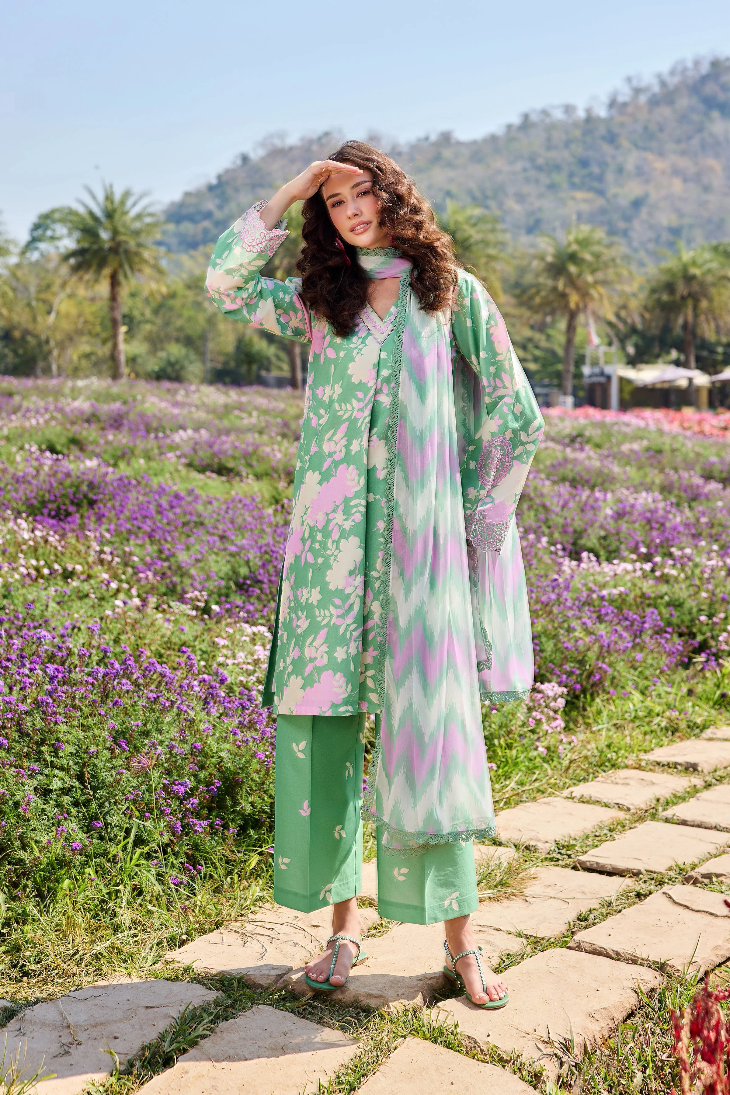 Farasha Golden Spring Summer Escape 2026 - Image 2