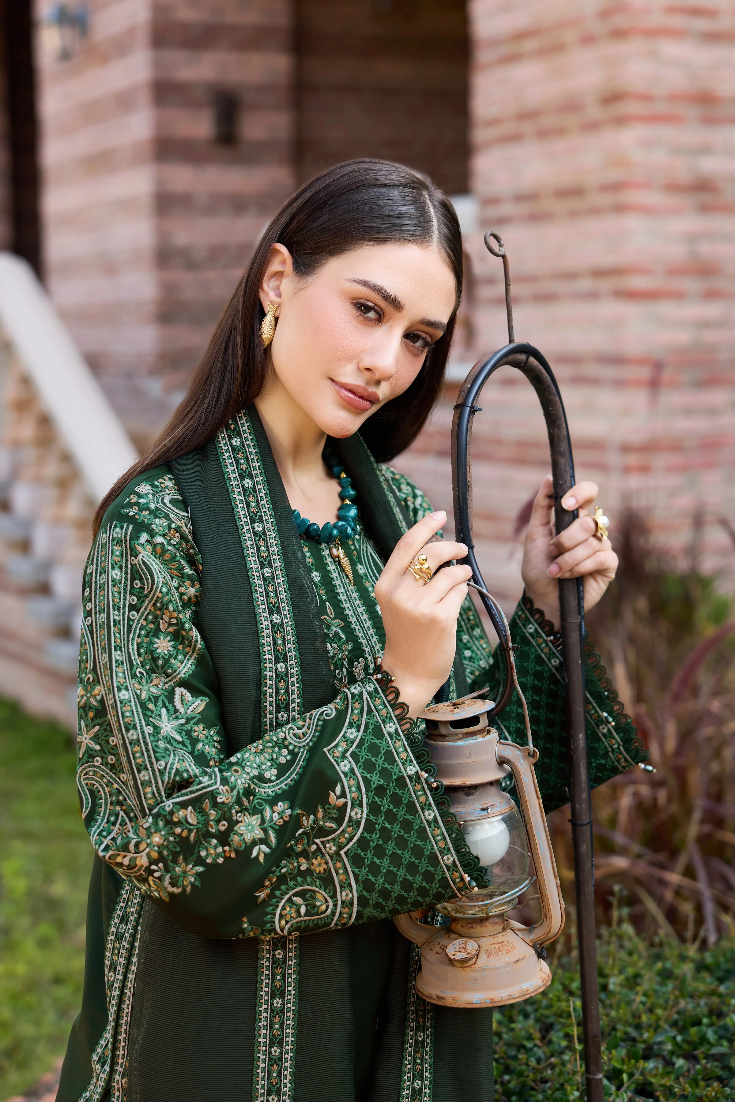 Farasha Noir Blossom Sorine Summer 2026 - Image 2