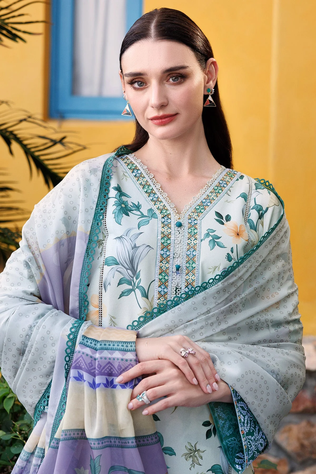 Farasha Online Aqua Sparkle Aurea Eid Summer Collection 2025 - Image 2