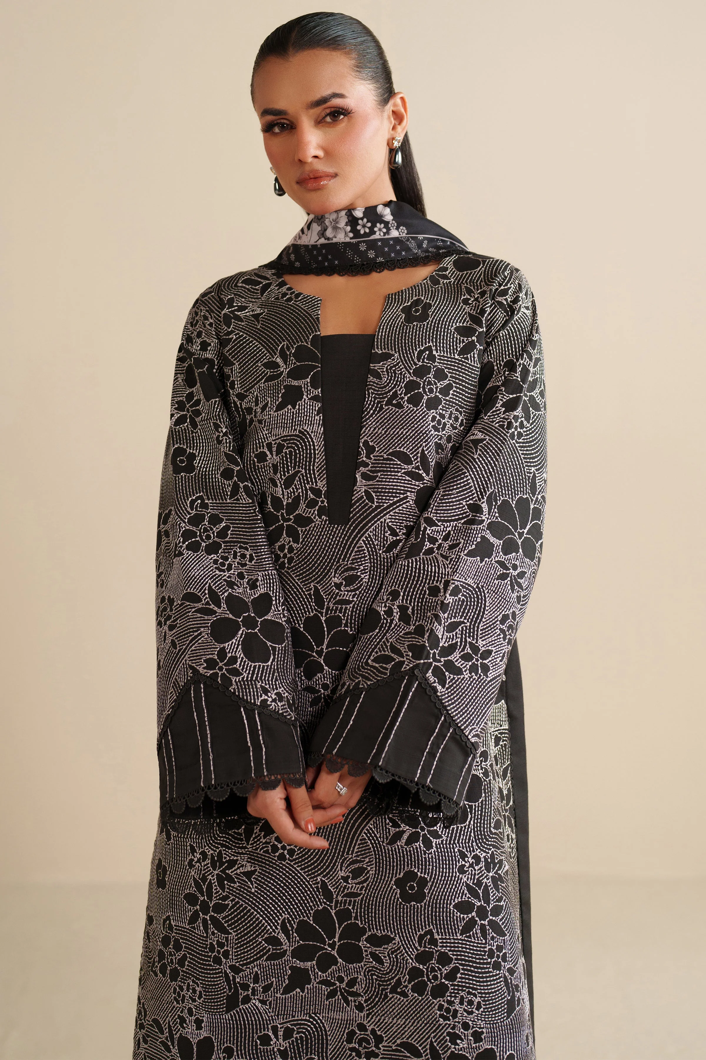 Farasha Rebella Winter Spell 2025 - Image 2