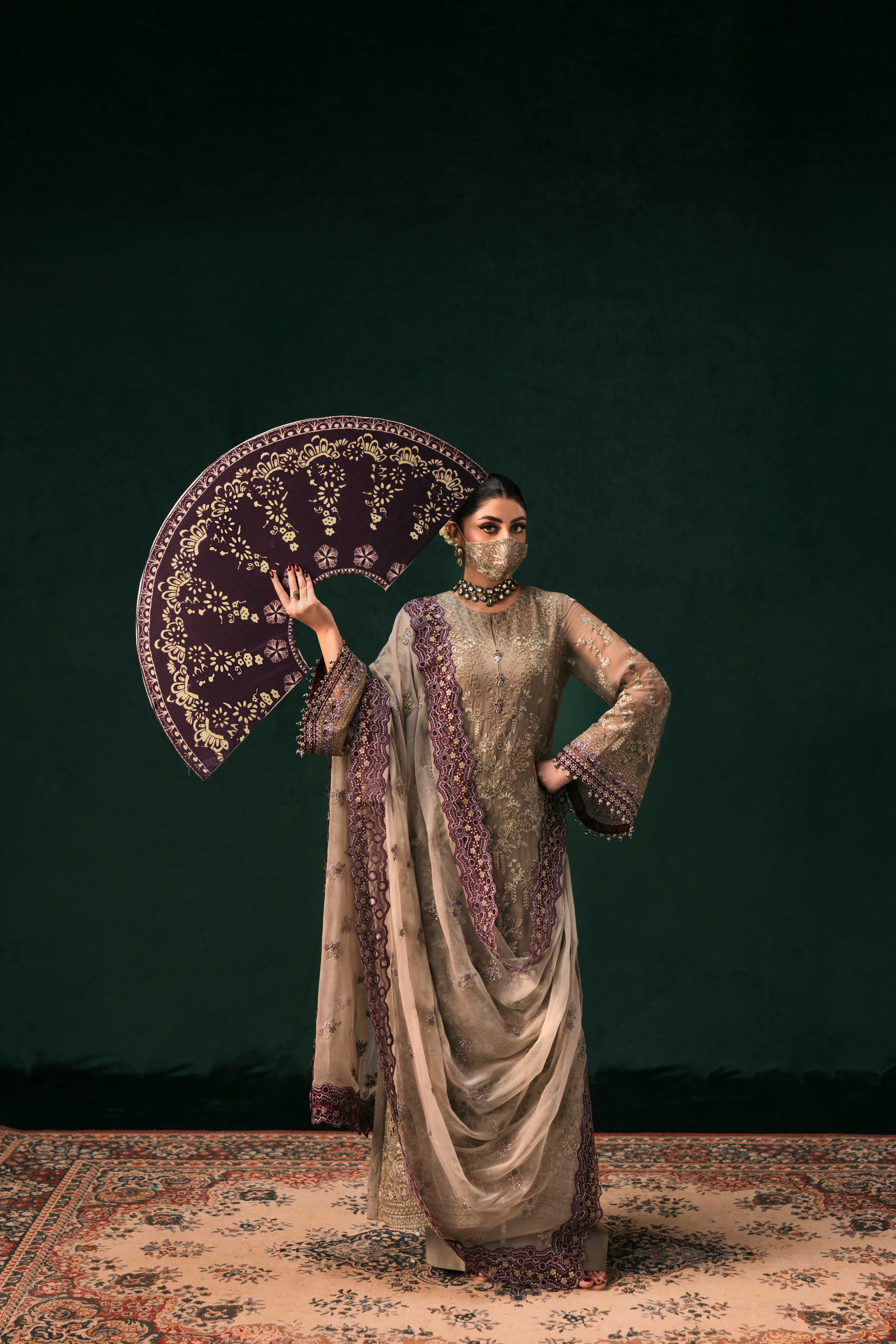 Flossie KOH-105 Kohinoor 2025