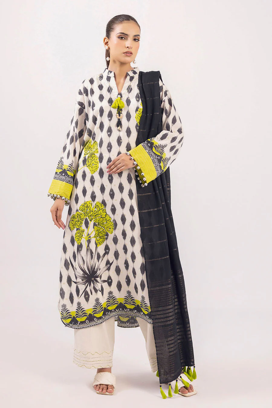 Gul Ahmed SP-52092 The Jacquard Edit 2025