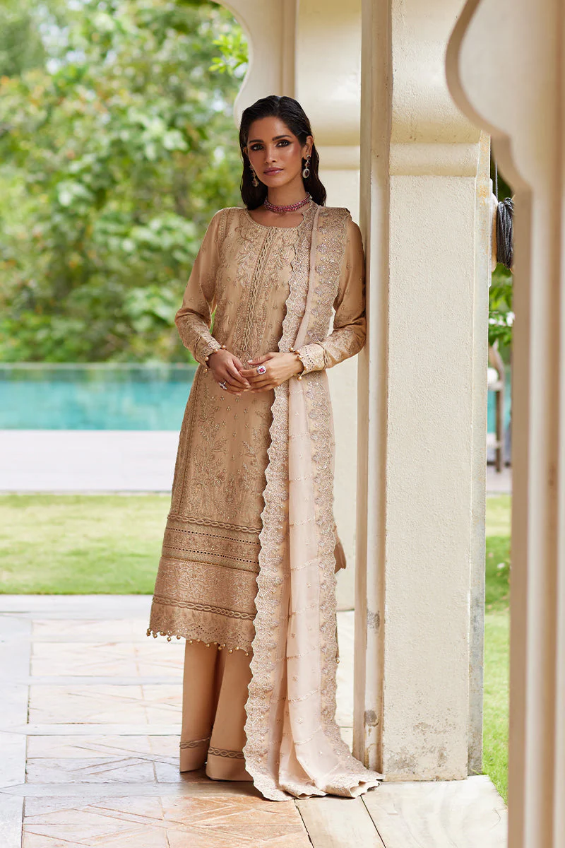 Gulaal Daphne Luxury Lawn 2025
