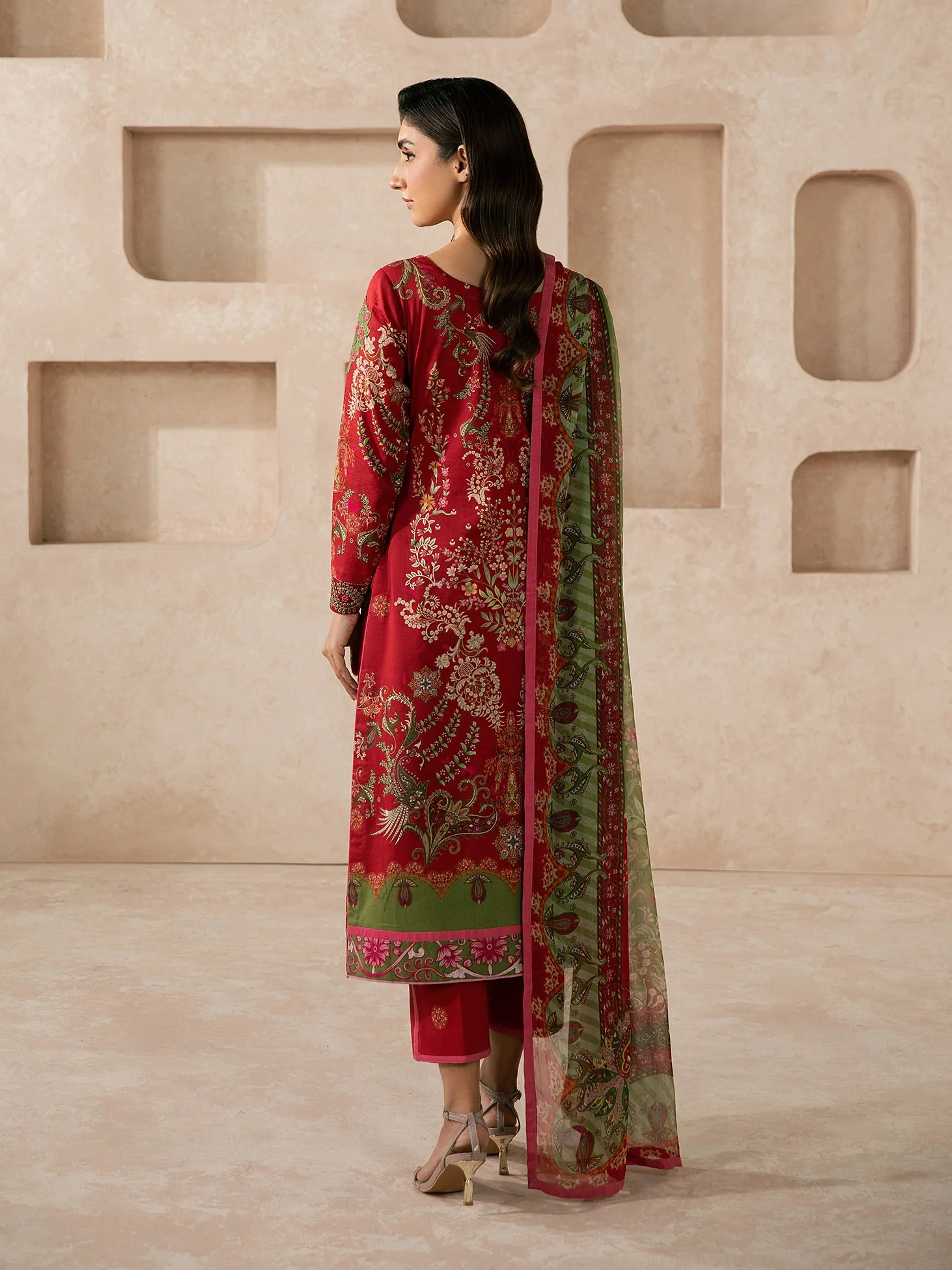 Gulaal Nael Syra Eid Collection 2026 - Image 2