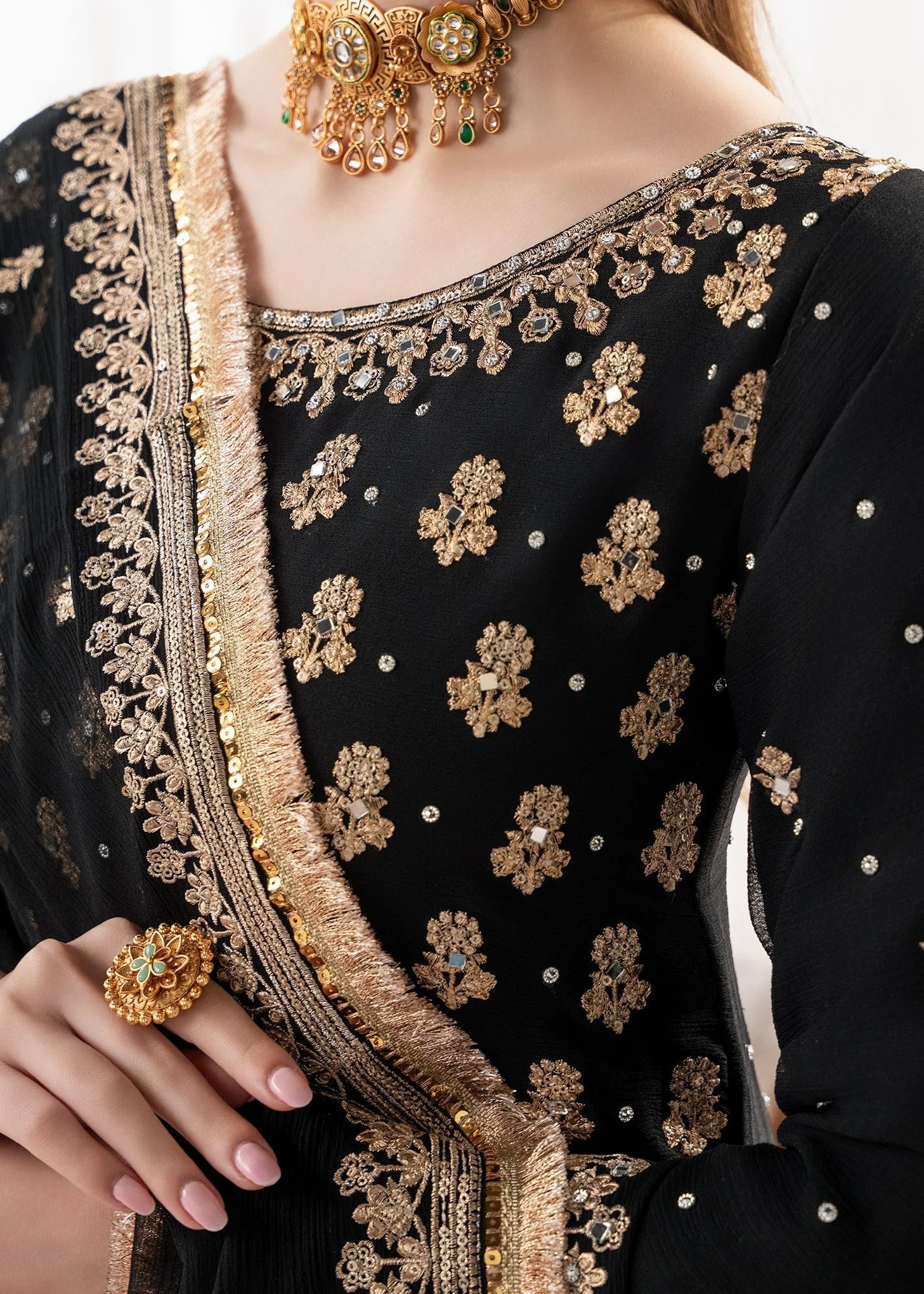 Haseen  Madiha Afsaneh Vol 1 2025 - Image 2