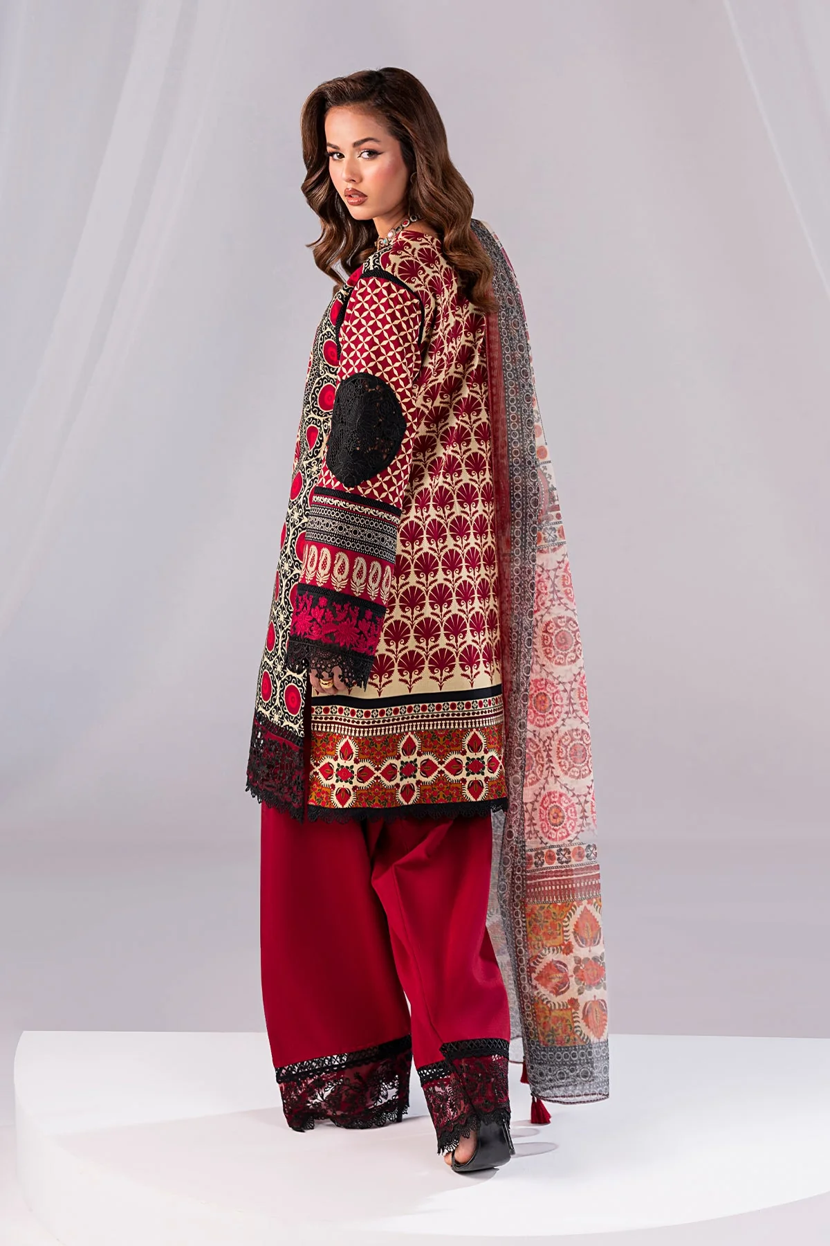 Imrozia Premium SP-60 Mehrunissa Noor Printed Prets 2025 - Image 2