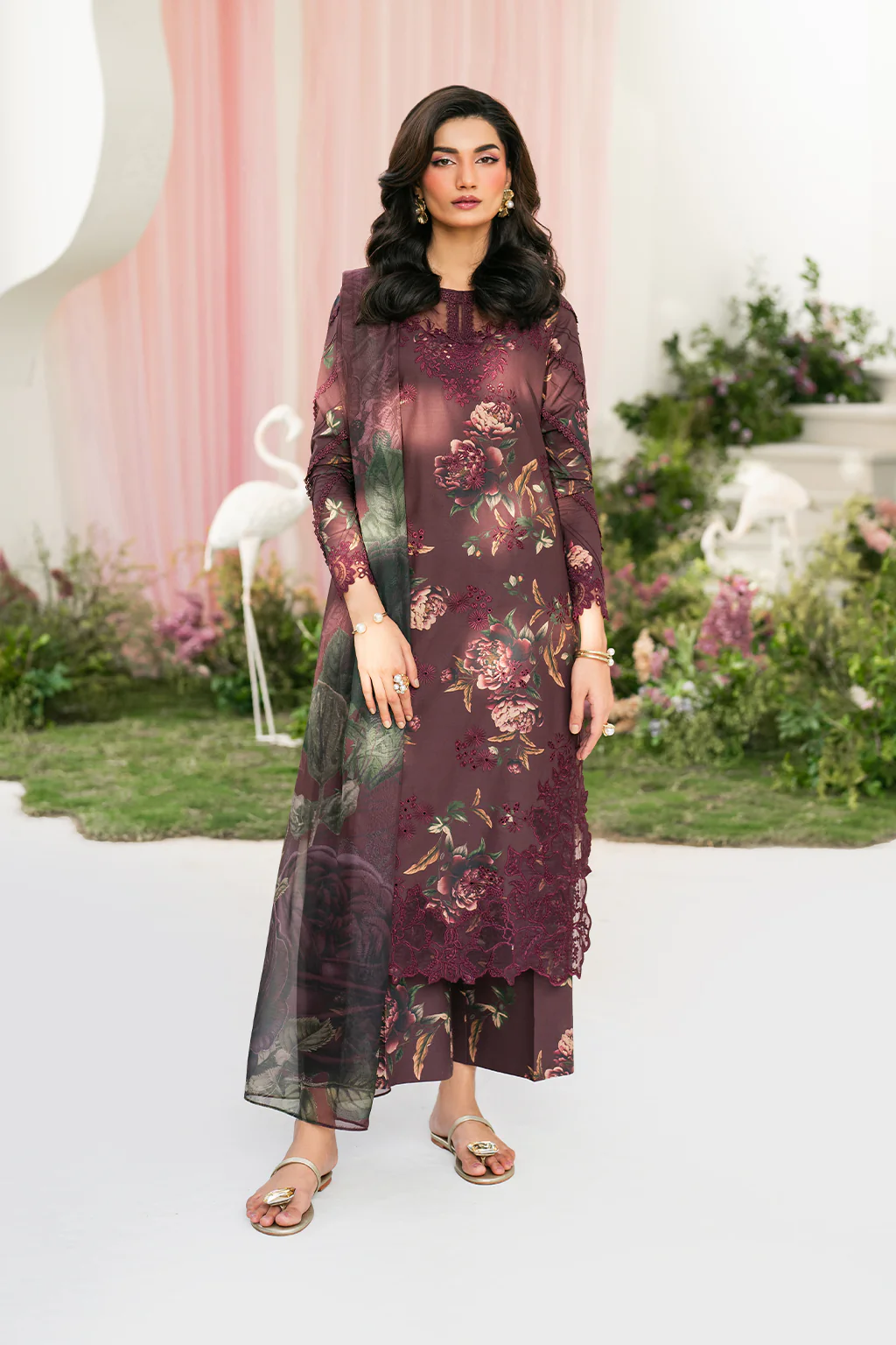 Iznik IFE-10 Lawn Collection 2025