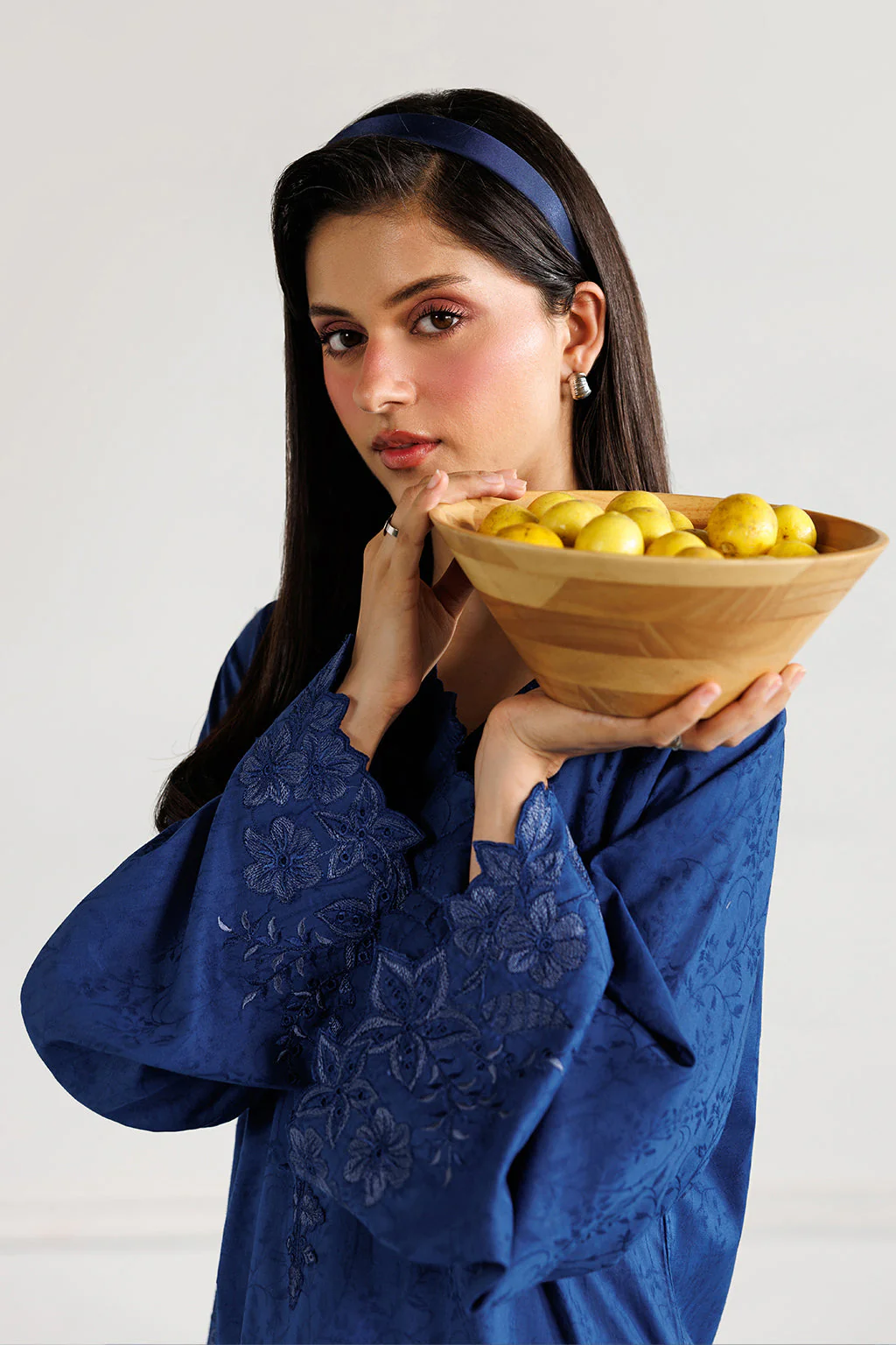 Iznik IP-361 Summer Pret 2026 - Image 2