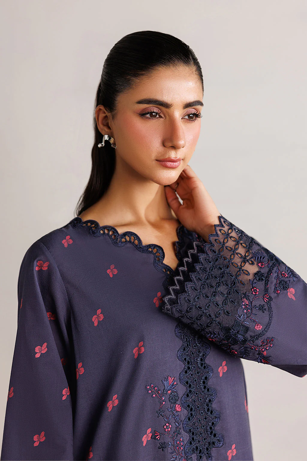 Iznik IP-370 Summer Pret 2026 - Image 2