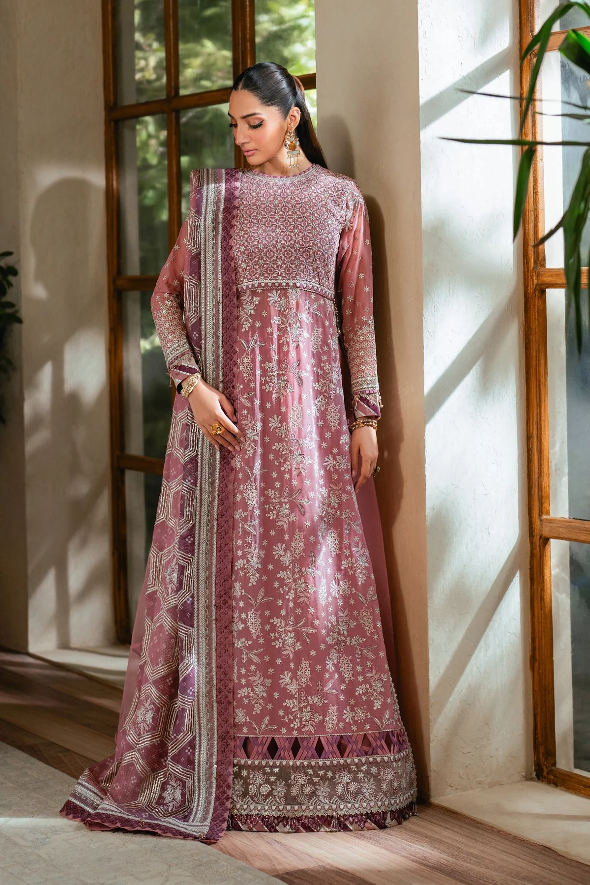 Iznik Lumina Niran Formals 2025