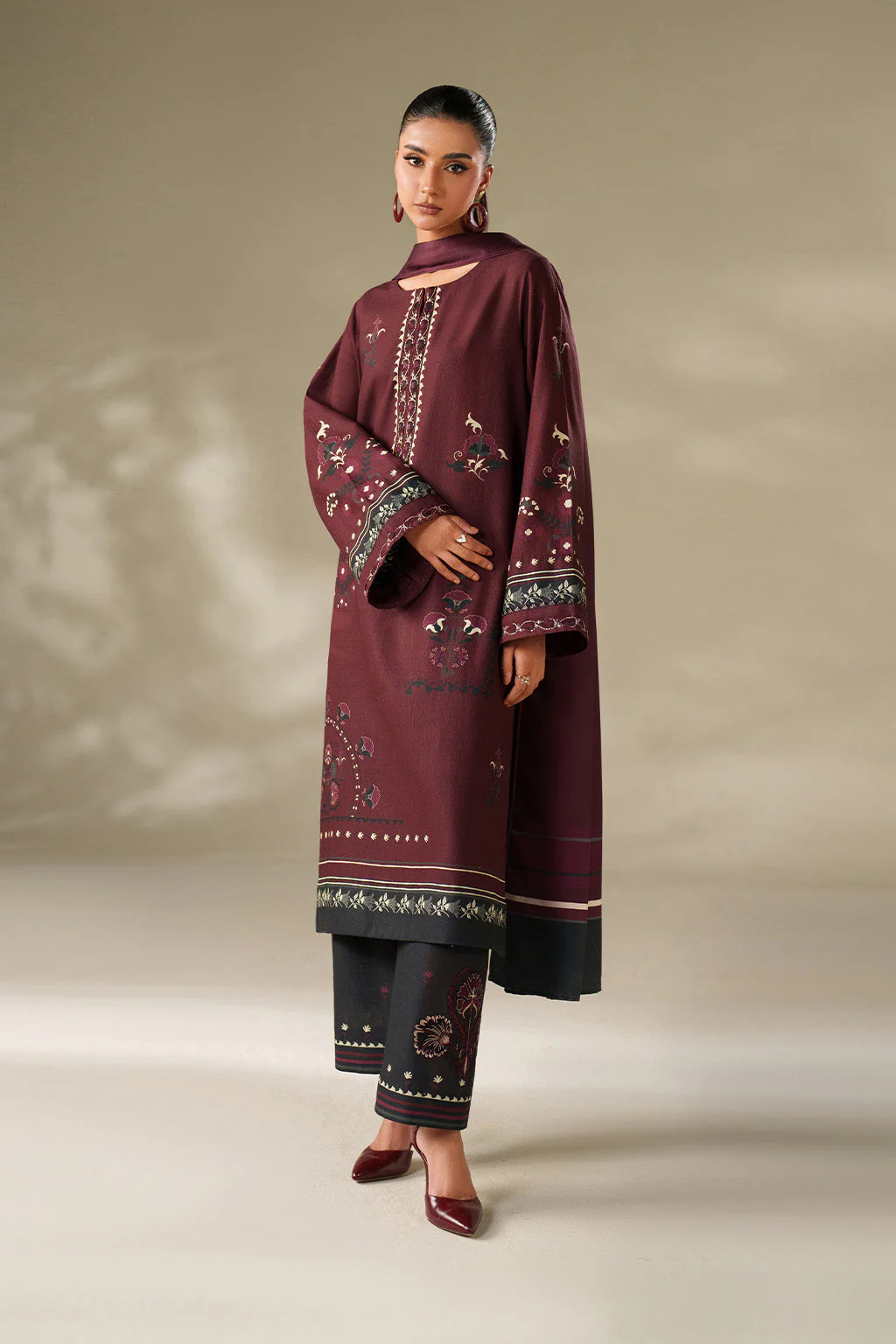 Iznik UE-570 Khaddar Edit 2025