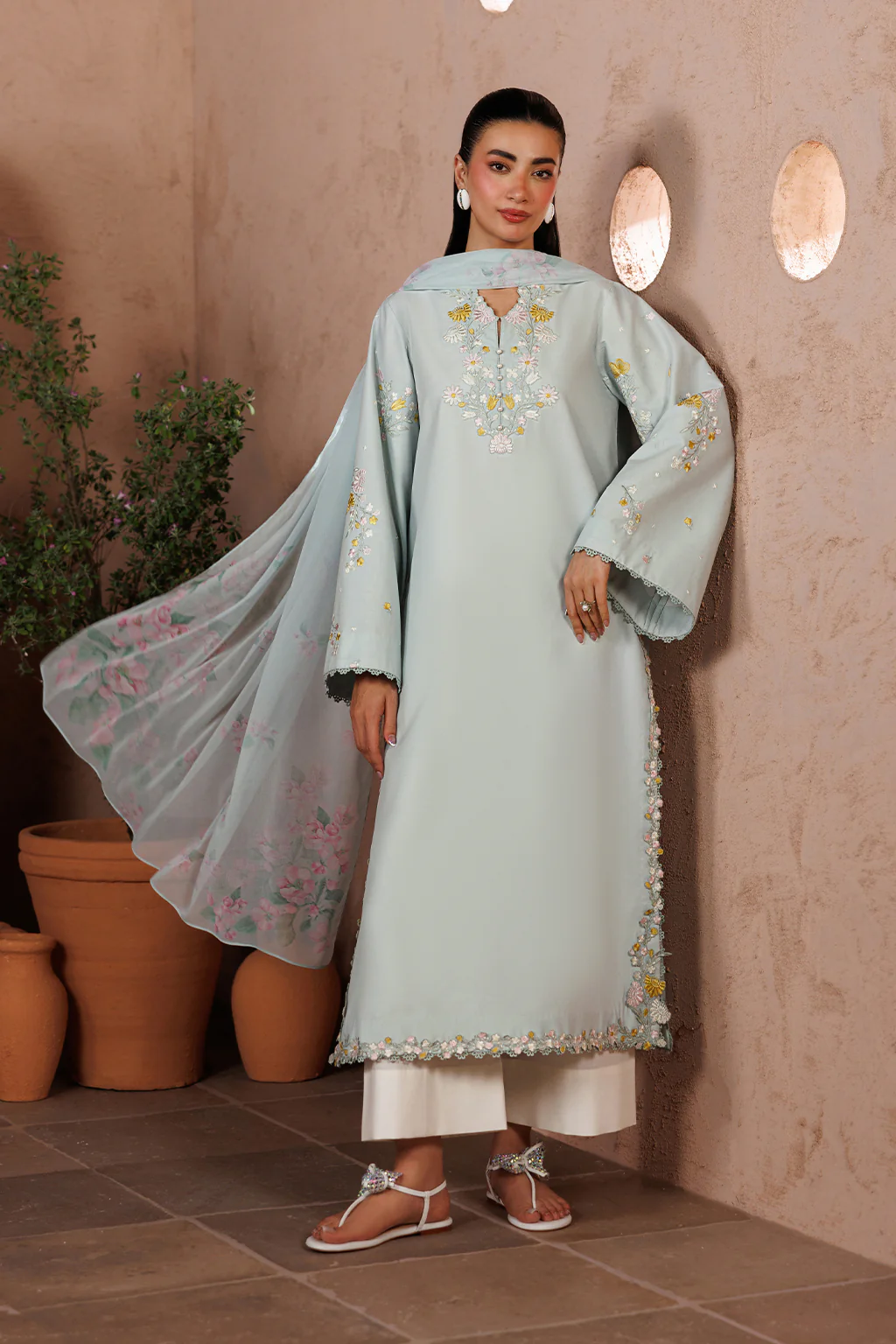 Iznik UE-696 Sunscape Lawn 2026