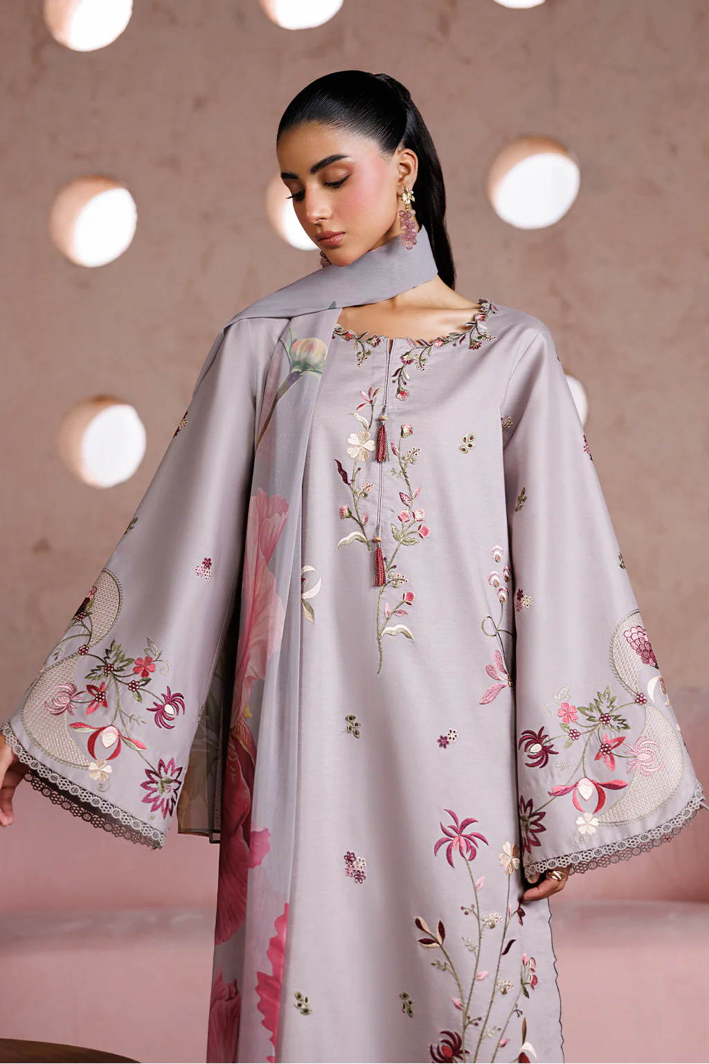 Iznik UE-699 Sunscape Lawn 2026 - Image 2