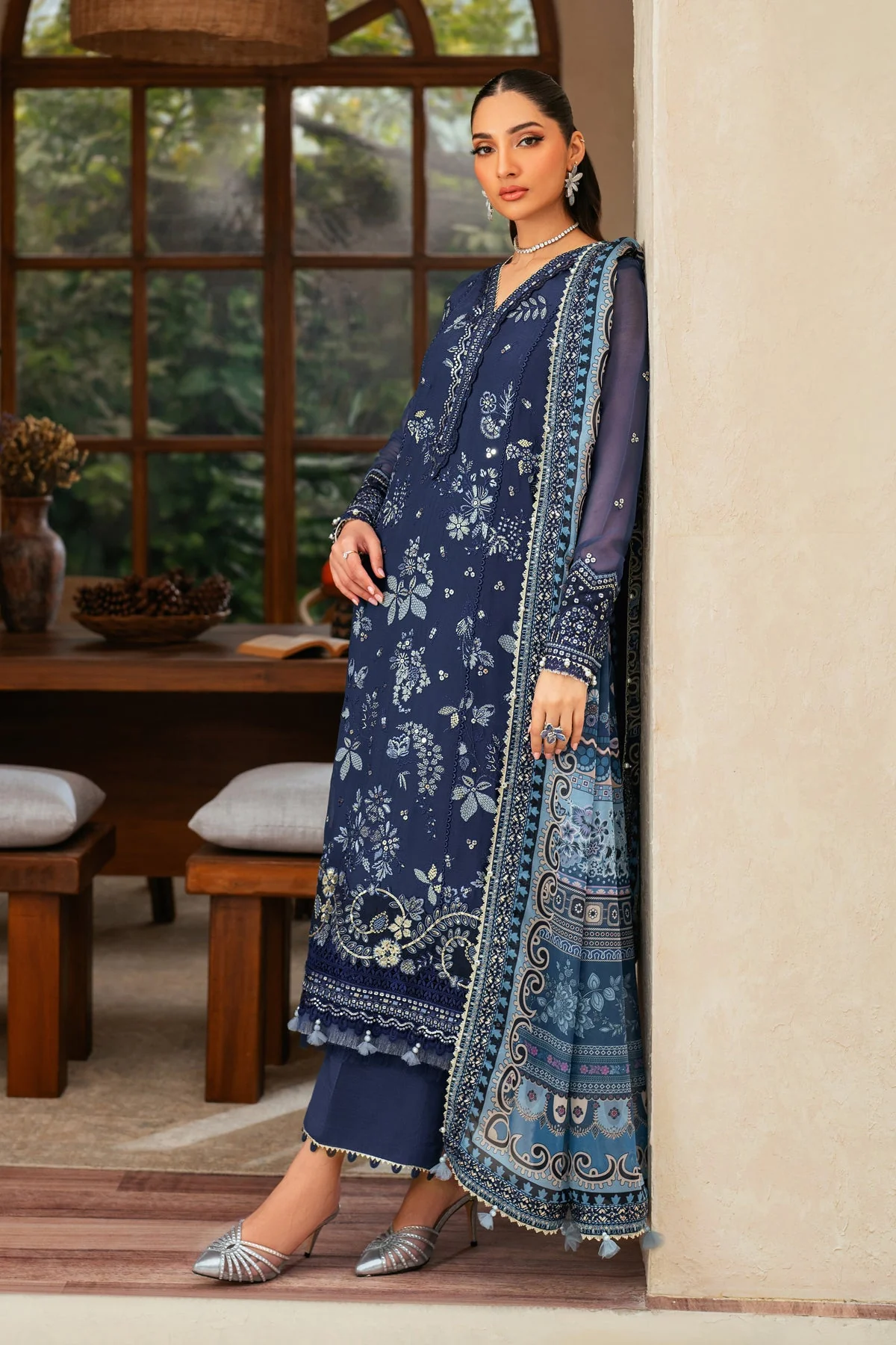 Iznik Verena Niran Formals 2025 - Image 2
