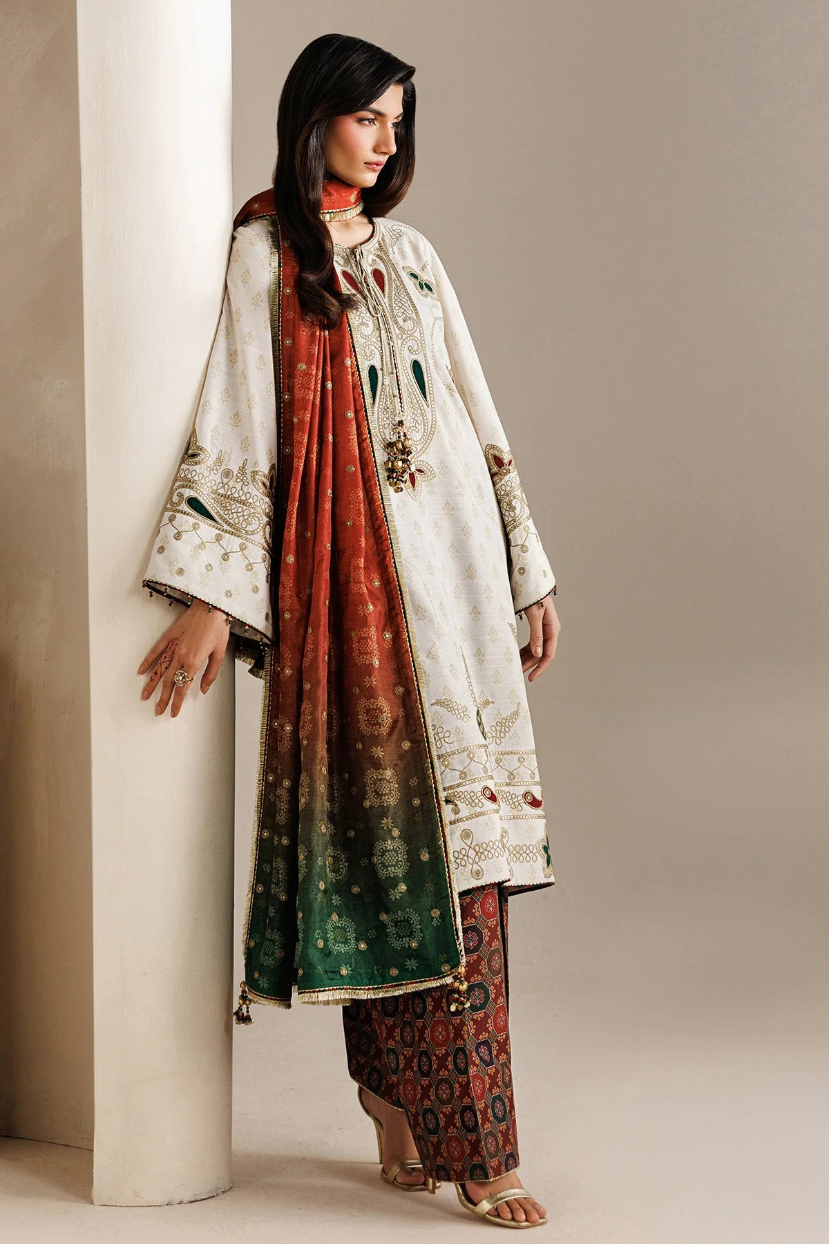 Jazmin UR-7085 Formals 2026 - Image 2