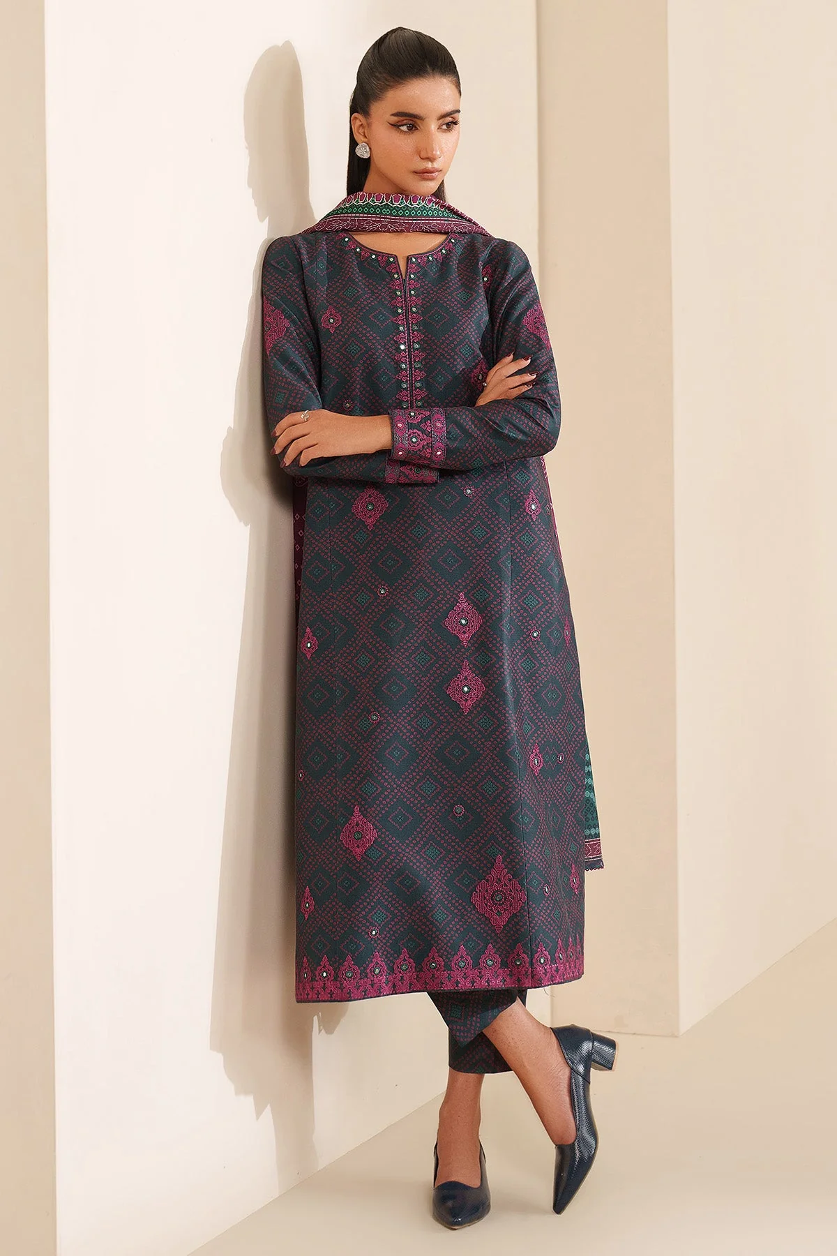 Jazmin UW-0230 Winter Collection 2025 - Image 2