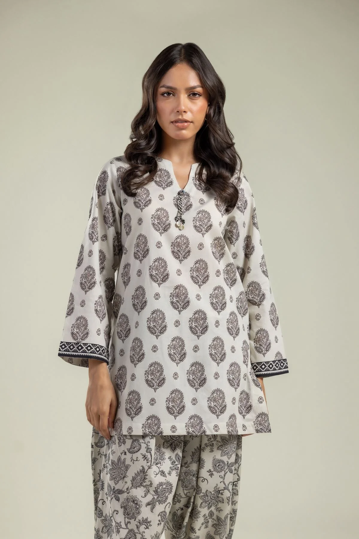Khaadi 1-26-201-A-B-VG_MULTI Monochrome Edit 2026