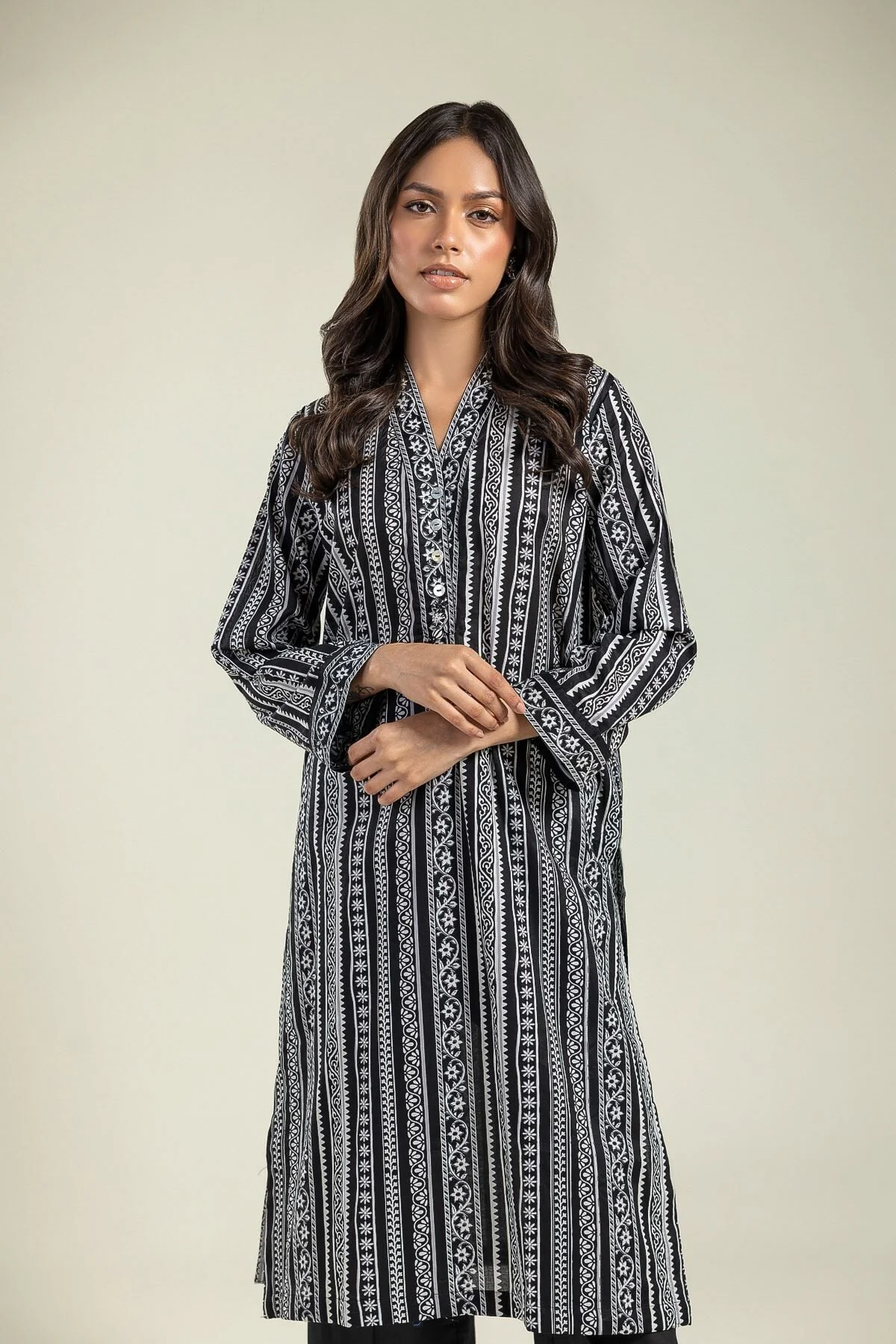 Khaadi 1-26-201-A-J-VG_MULTI Monochrome Edit 2026